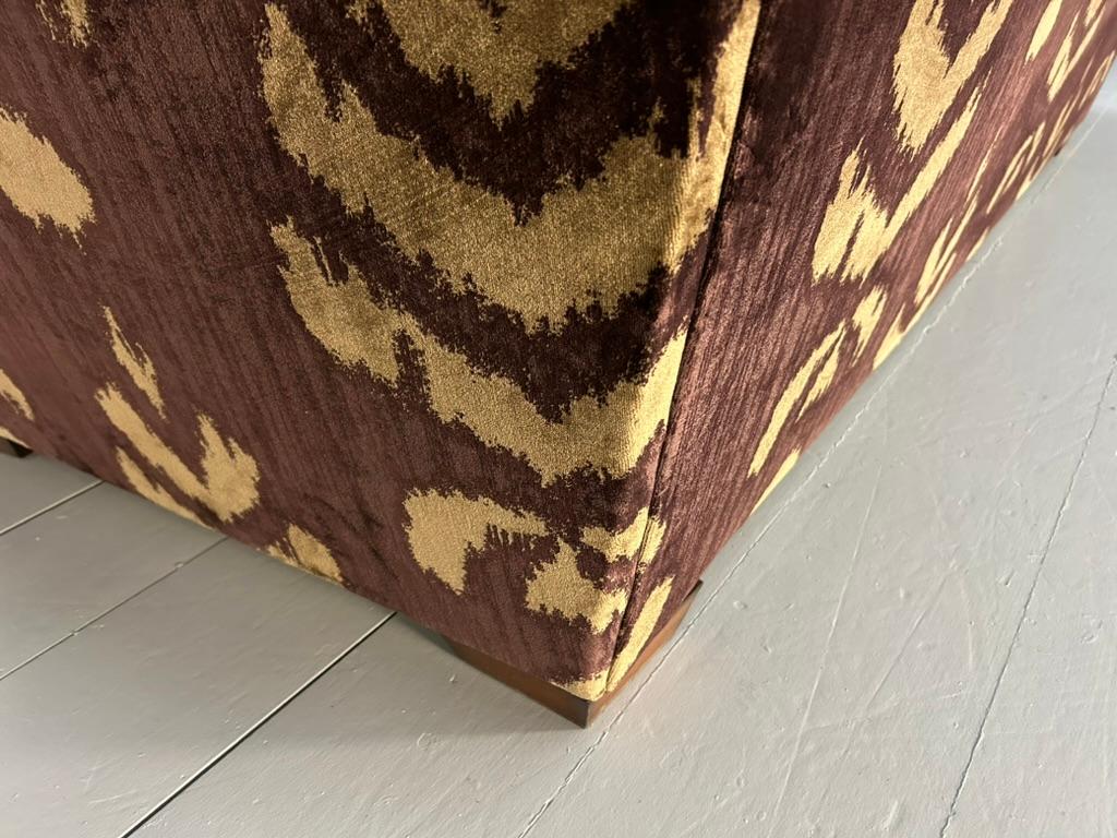 Suite Duresta Mandalay et 2 fauteuils en aubergine et velours doré en vente 10