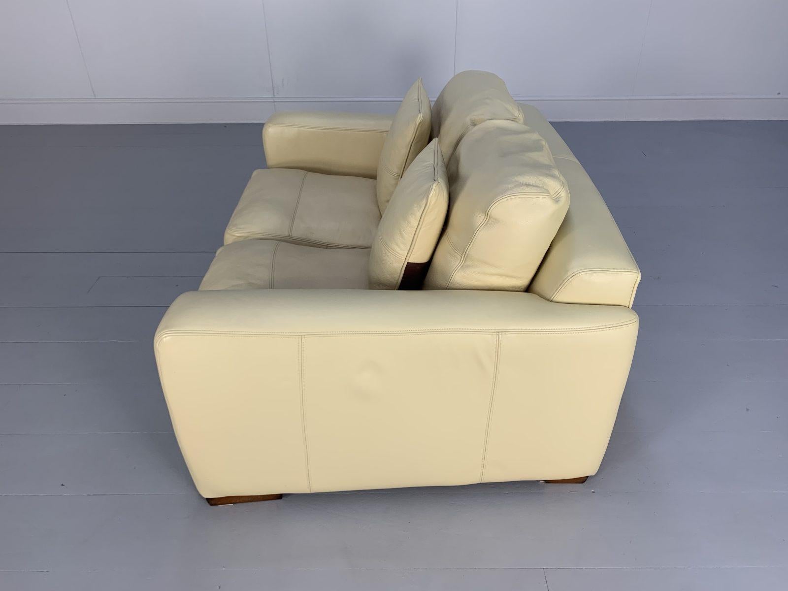 Duresta “Panther” 2-Seat Sofa – in Cream Leather For Sale 4