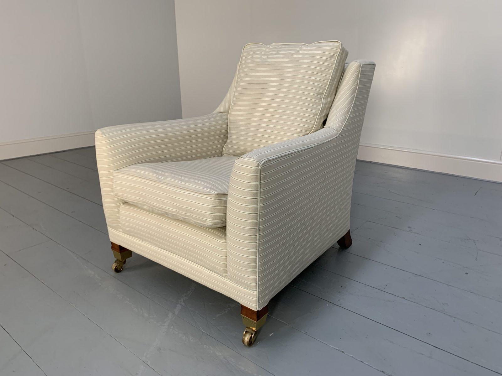 Duresta “Trafalgar” Sofa & 2 Armchair Suite – In Navy Pinstripe Linen For Sale 2
