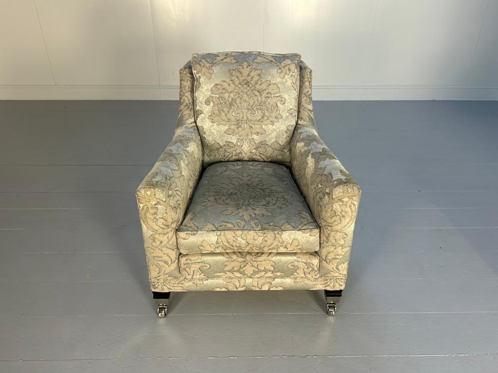 Canapé et fauteuil Trafalgar de Duresta en damas métallique en vente 13