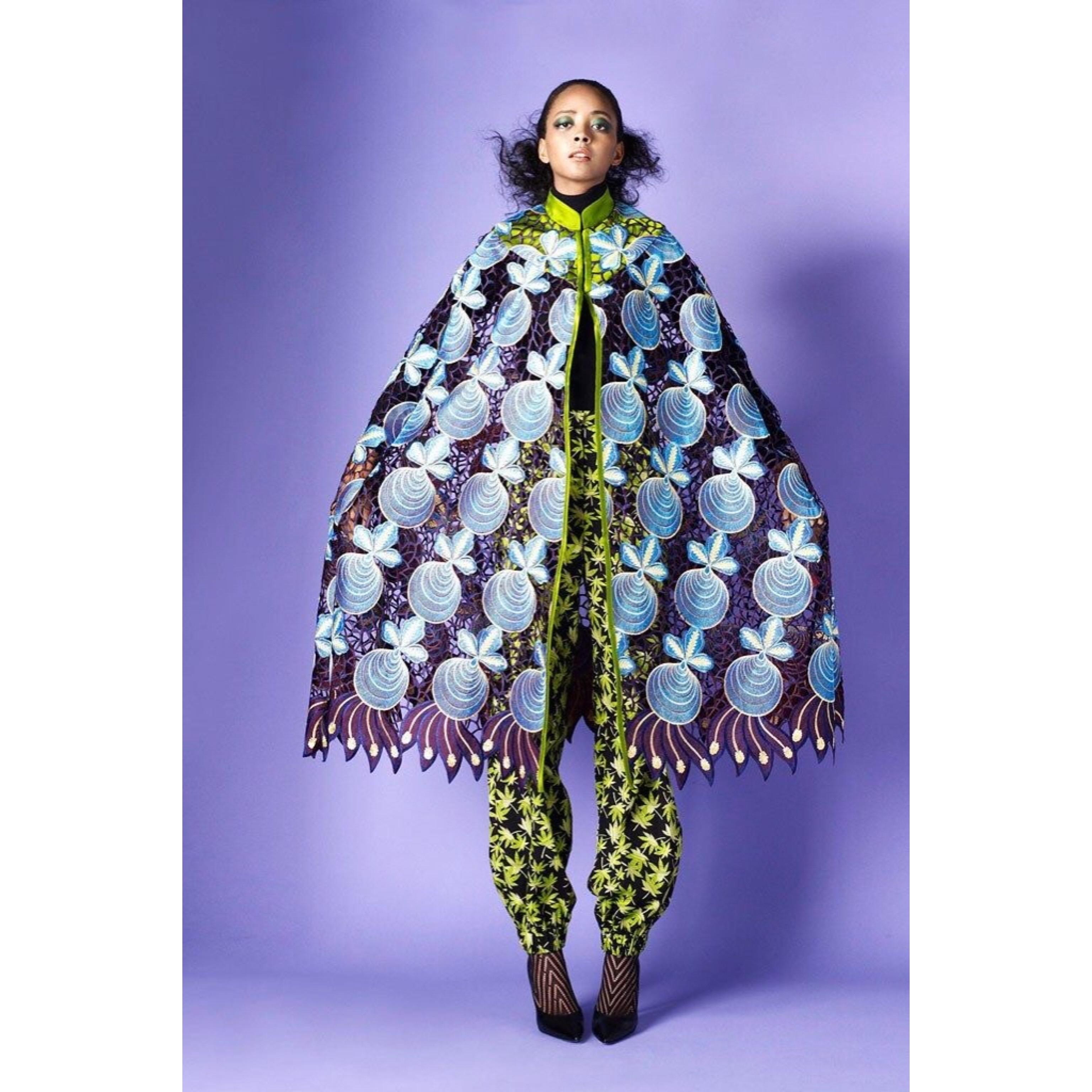 Duro Olowu is a Nigerian designer who made a splash in the fashion scene in 2005. Educated in the UK, Olowu’s designs offer a brilliant cosmopolitan fervor featuring mesmerizing colors and patterns that are uniquely African and mixing them with