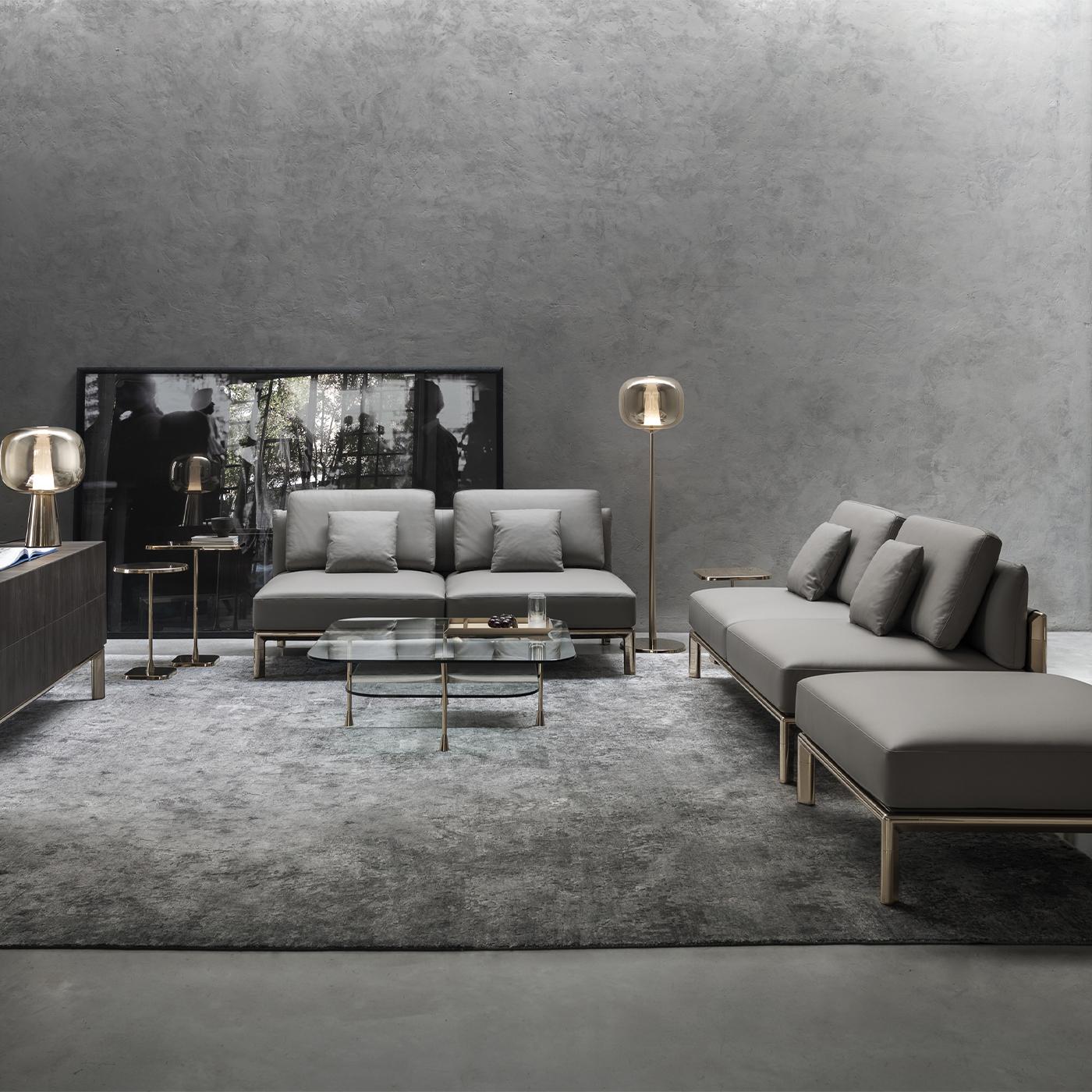 Dusk Dawn Brass Floor Lamp By Branch In New Condition For Sale In Milan, IT