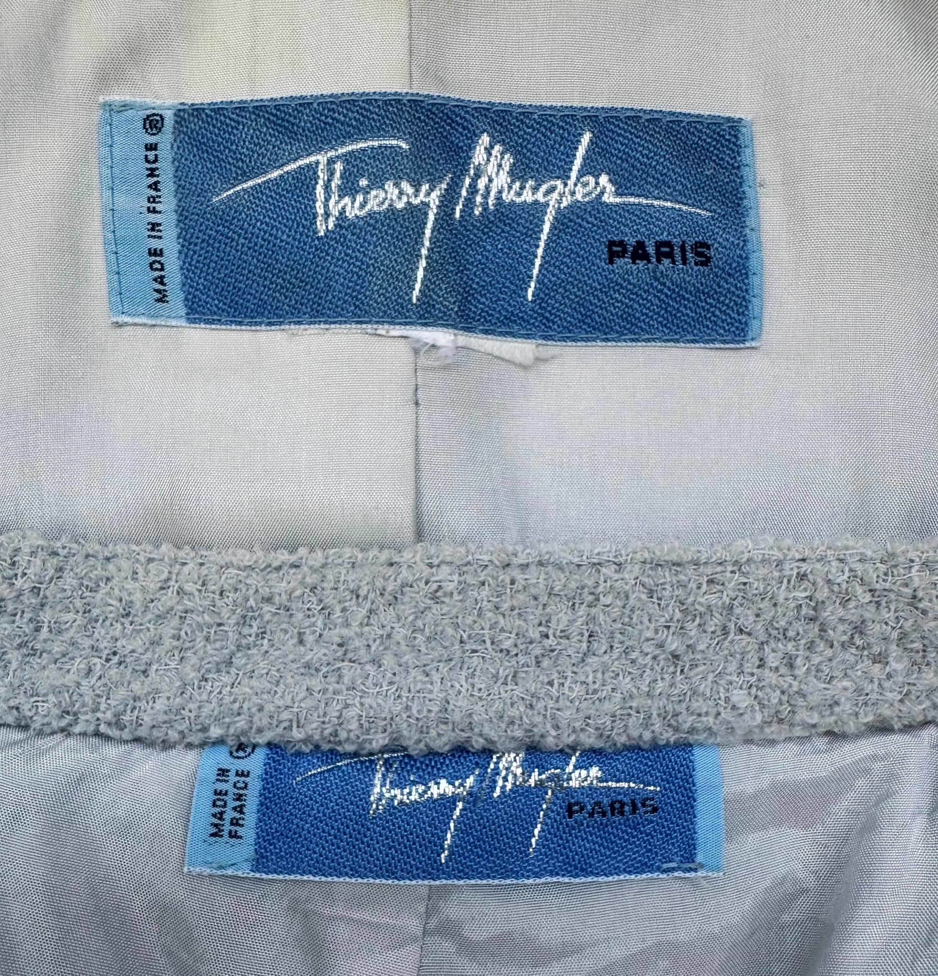 Staubblauer Thierry Mugler Rock mit tiefem V-Ausschnitt Anzug im Angebot 1