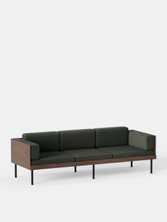 Sofa mitstaubgrünem Schliff von Kann Design