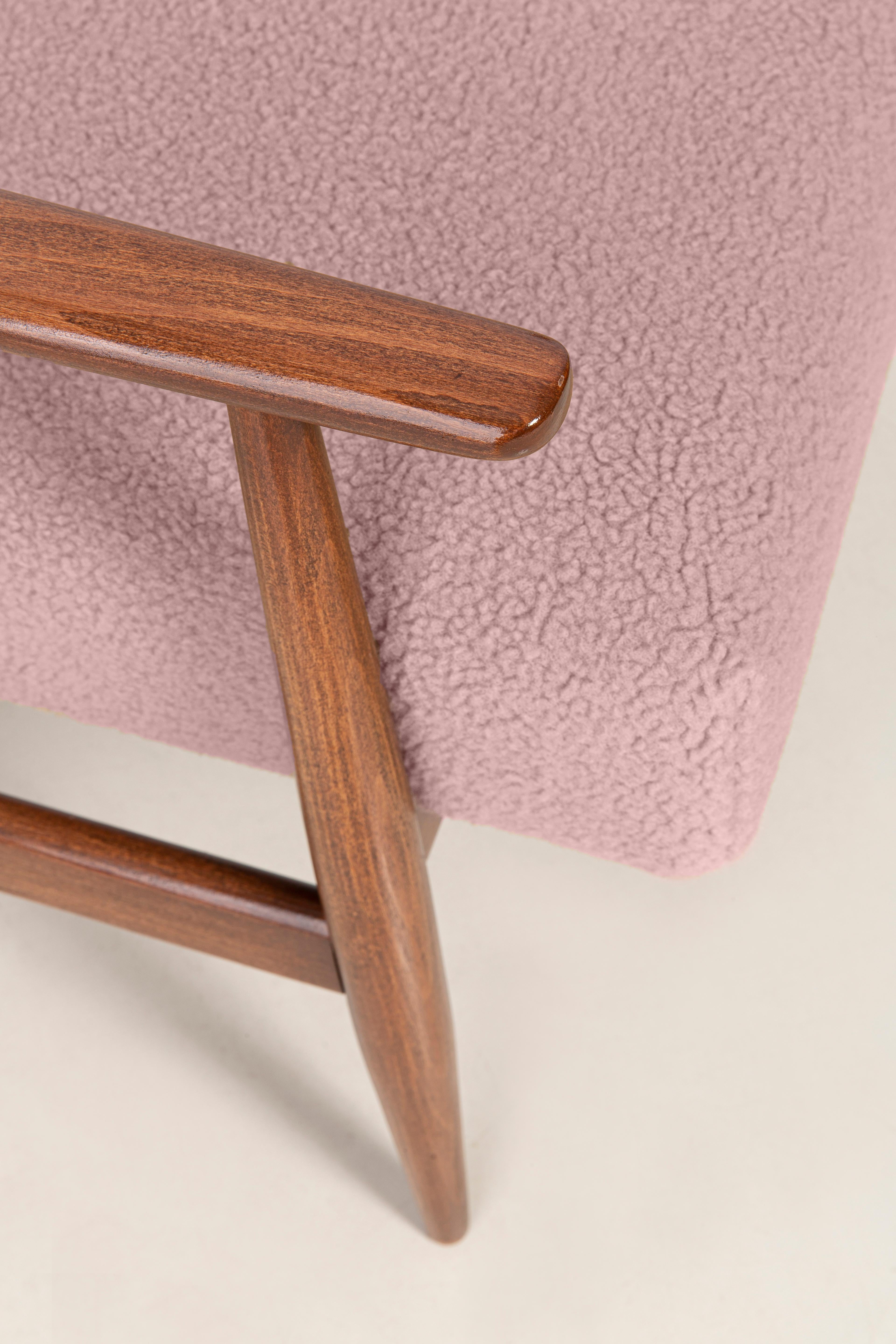dusty pink chair