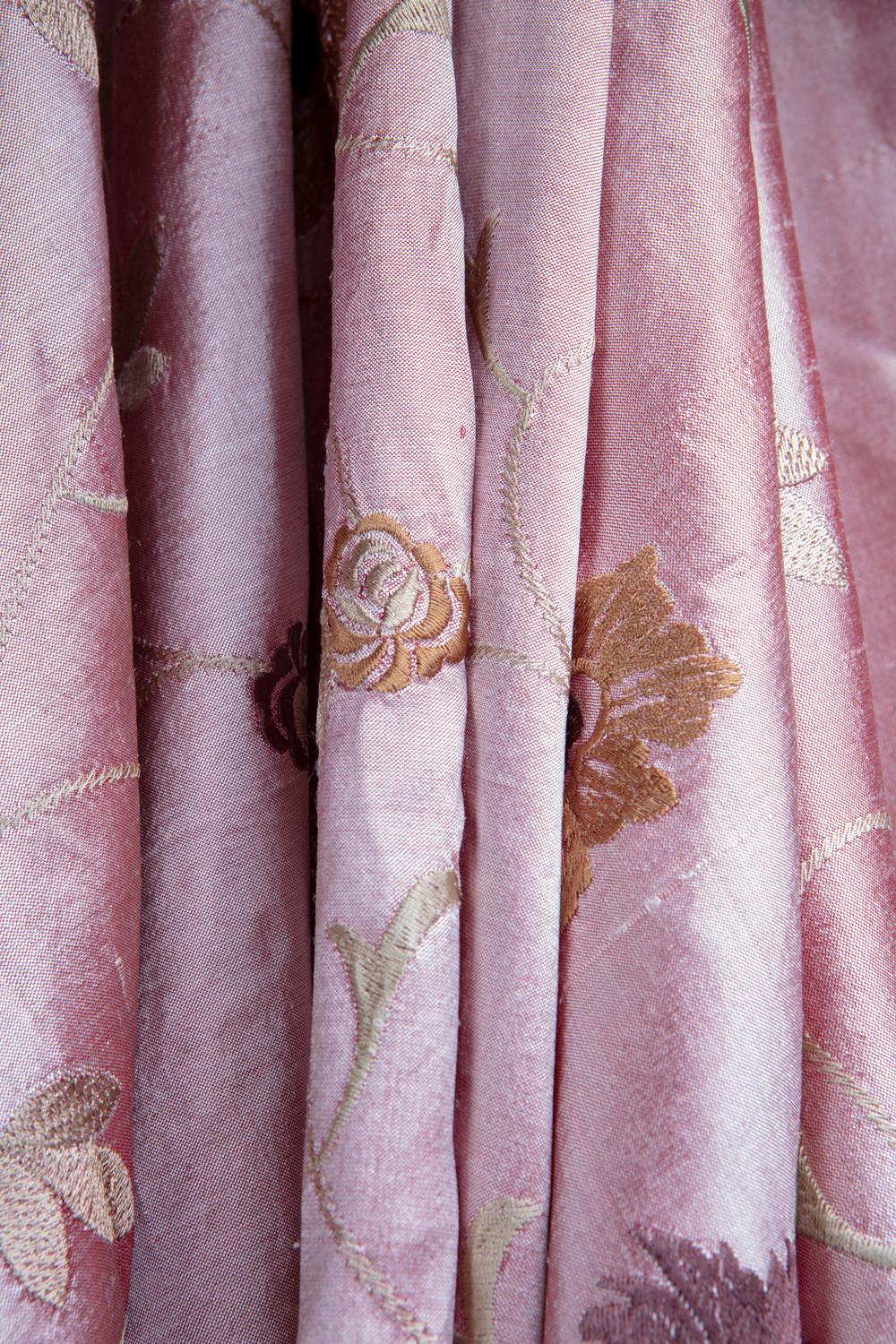 Late 20th Century Dusty Rose Dupioni Silk, Finely Woven Hand Embroidered Designer House Fabric For Sale