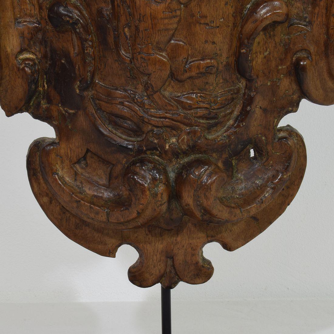 Dutch 17/18th Century Baroque Carved Wooden Coat of Arms For Sale 12