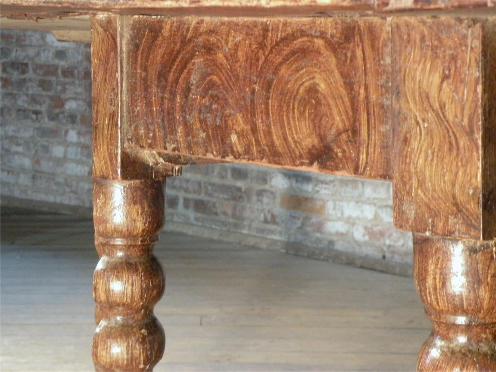 Dutch 17th Century Painted Large Oval Gate-Leg Dining Table For Sale 8