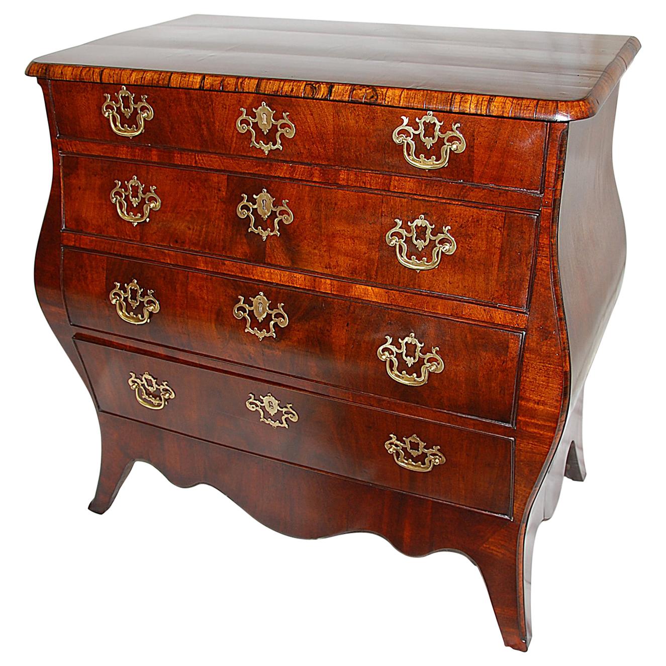 Dutch 18th Century Bombay Chest of Drawers in Mahogany and Coromandel