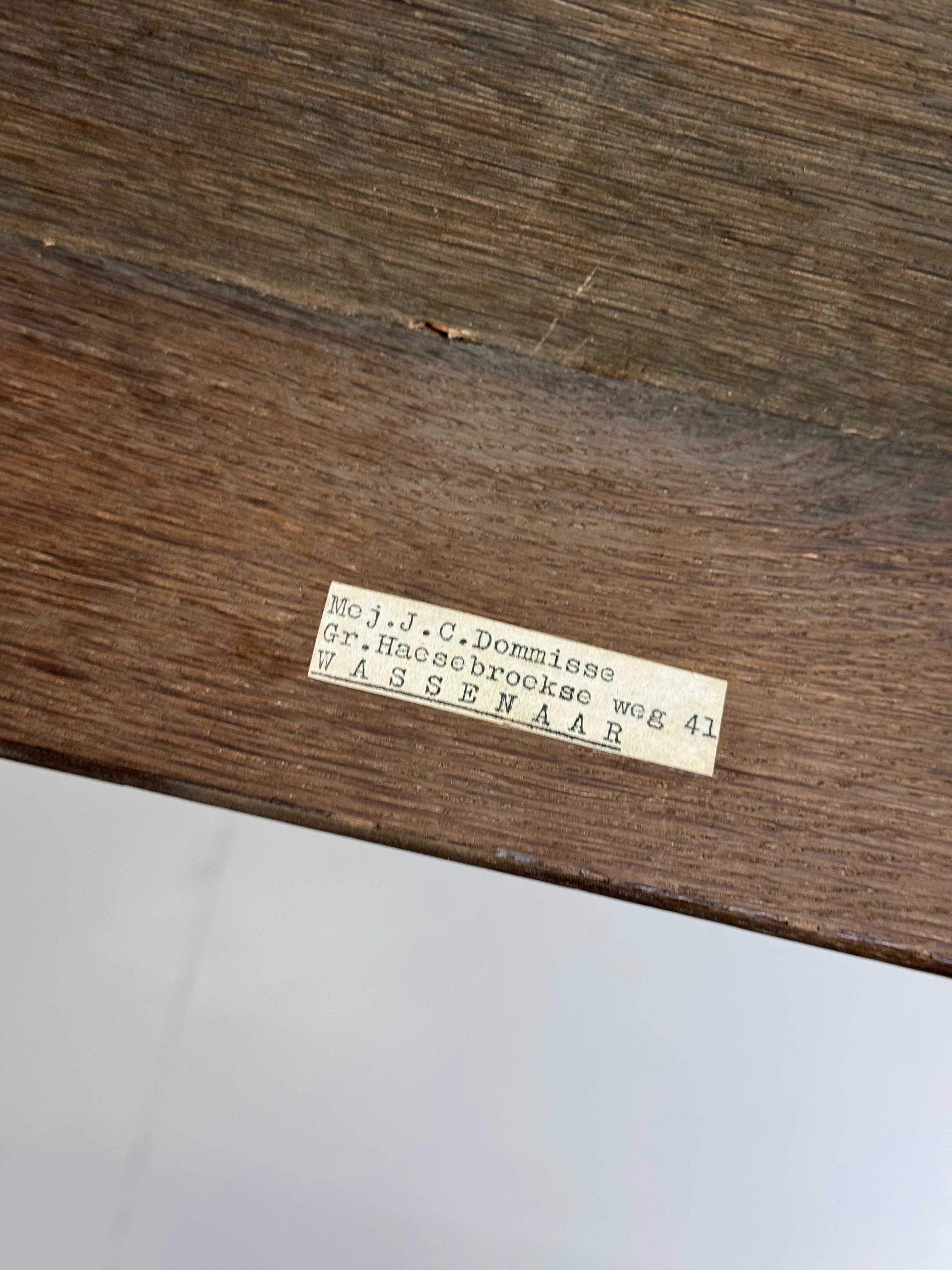 Dutch 18th century Burr Walnut Cabinet For Sale 8