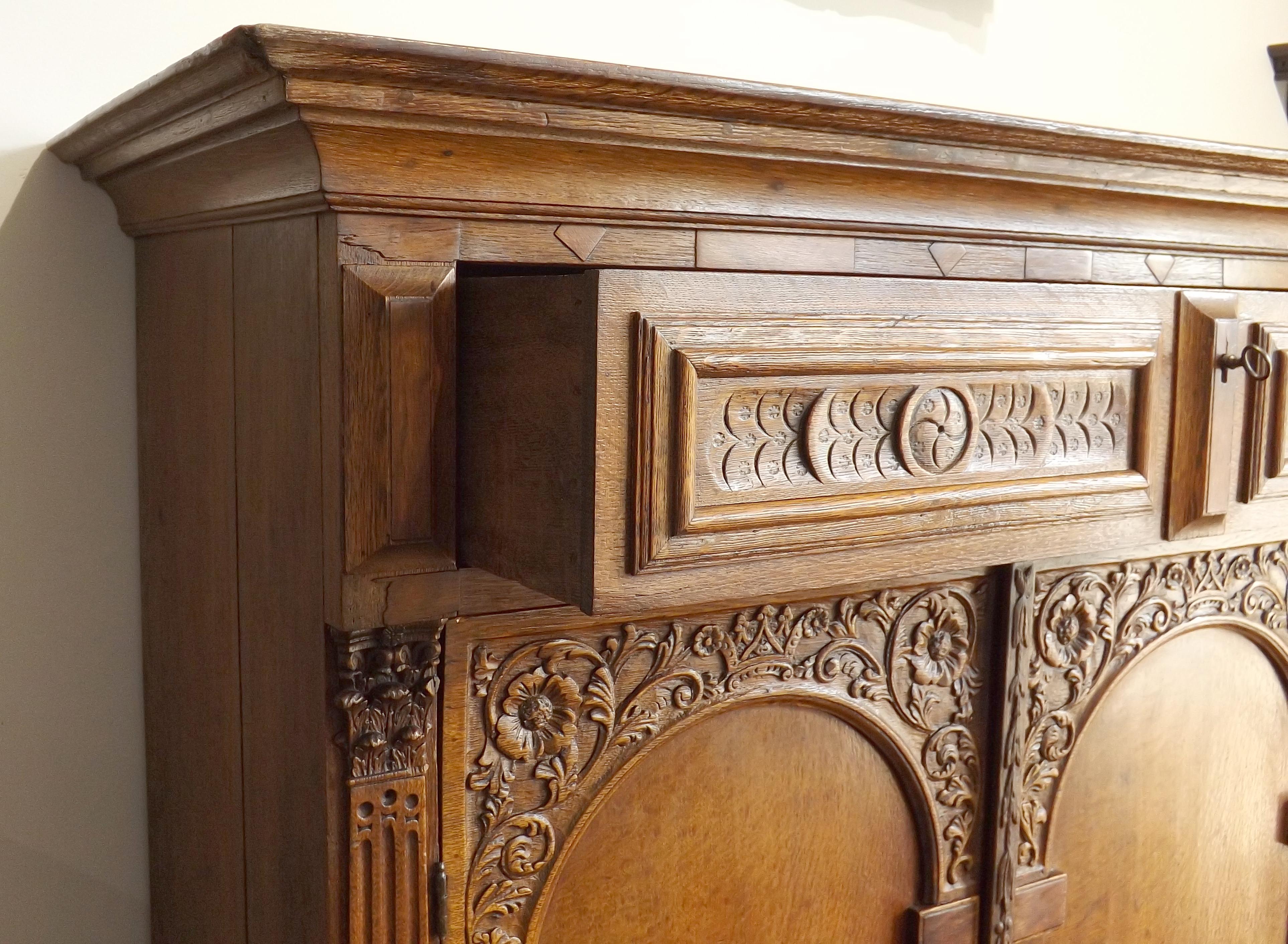 Dutch 18th Century Carved Cabinet In Good Condition For Sale In Charlevoix, MI
