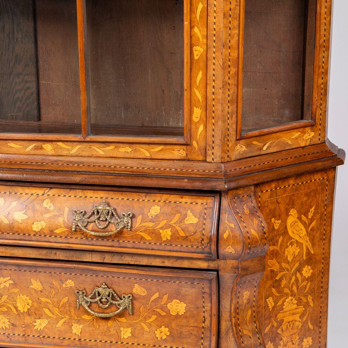 Dutch 18th Century Rococo Vitrine with Bombe Base and Exceptional Marquetry For Sale 3