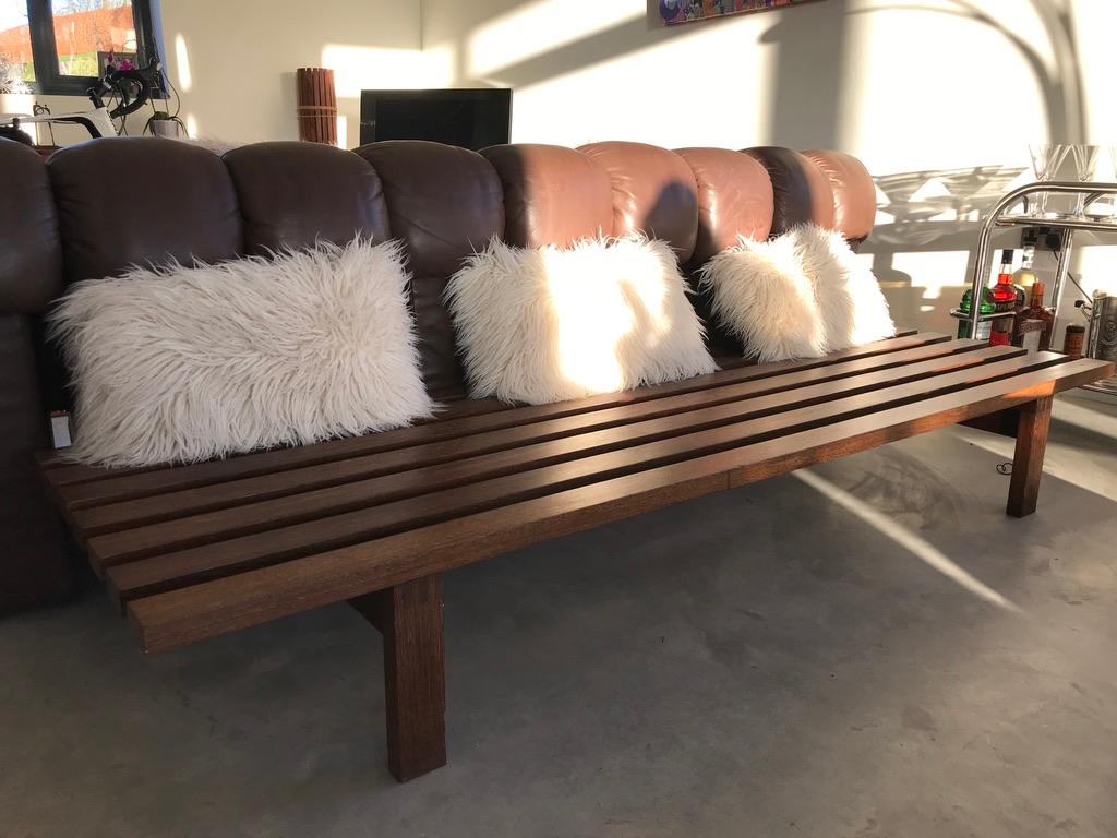 Dutch designed by Martin Visser slat bench in Wenge wood, very similar to the Bench Charlotte Perriand made.

This bench was created for Stedelijk museum in Amsterdam. 

The Bench is in super vintage condition without any damage.