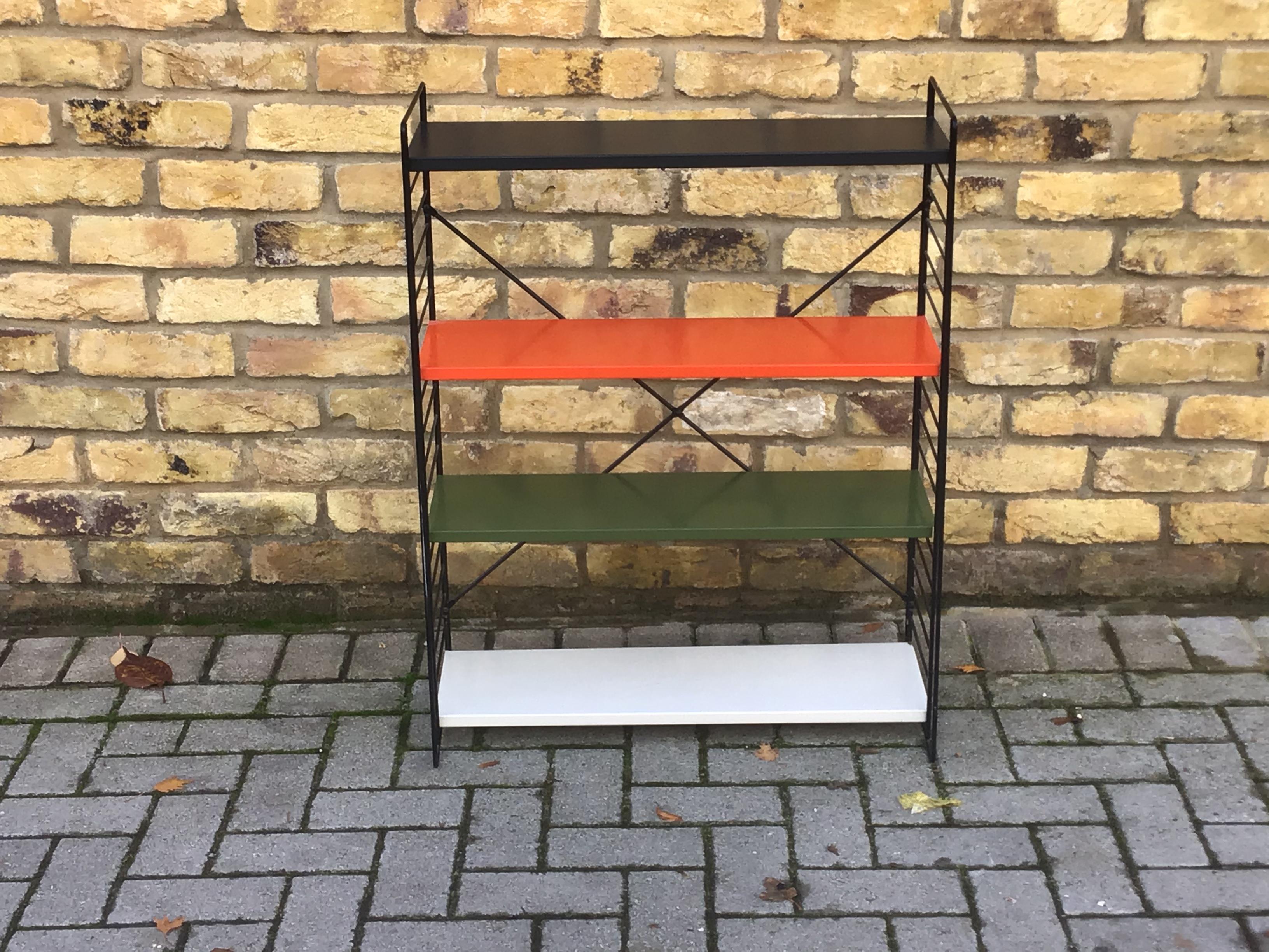 Dutch 1960s Tomado Book Shelving In Good Condition In London, Lambeth