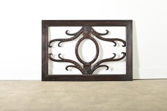 Traversa olandese in mogano intagliato del XIX secolo