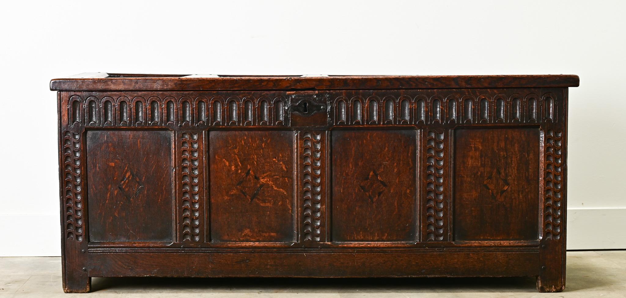 Other Dutch 19th Century Carved Oak Trunk For Sale