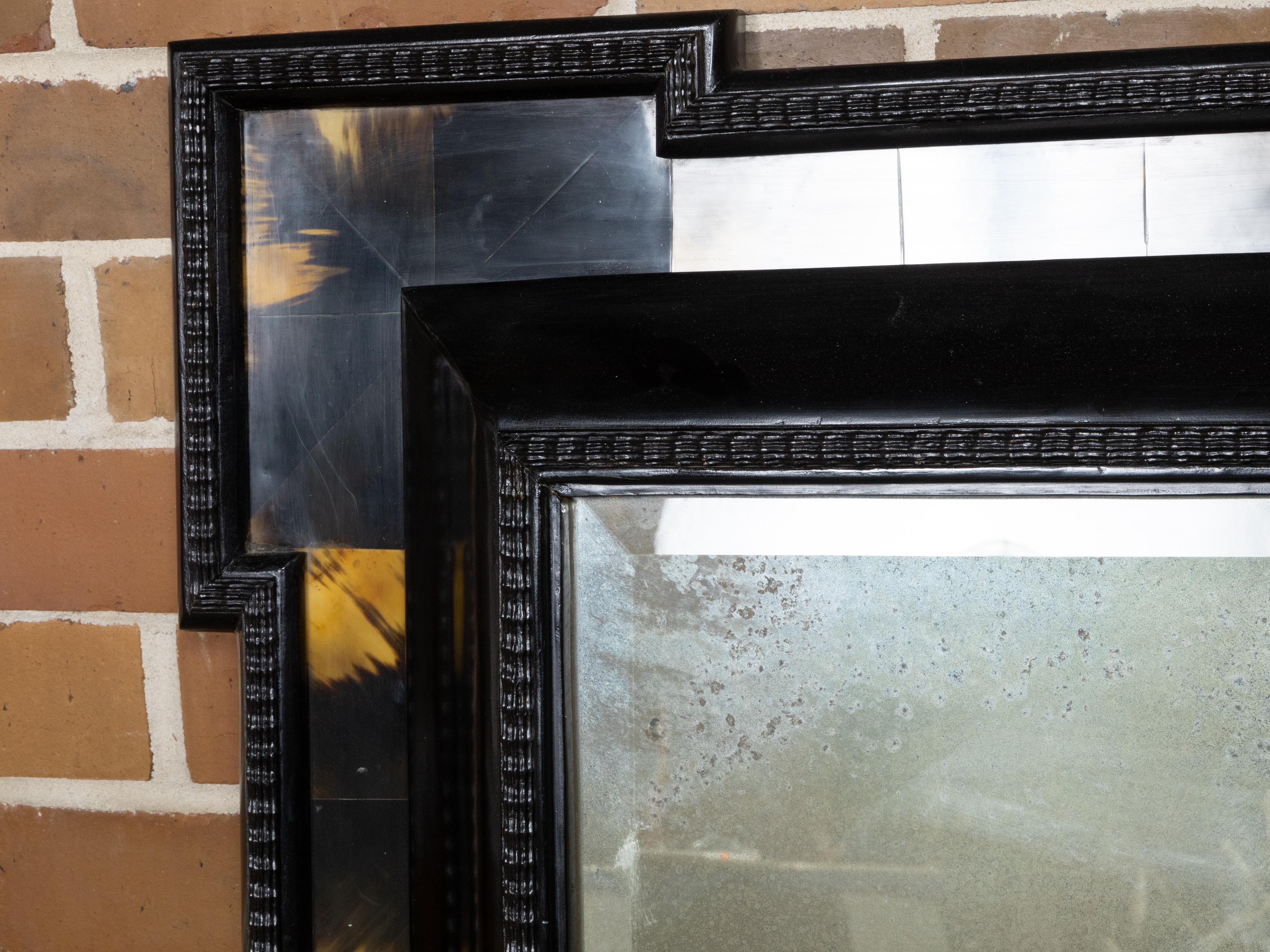 Miroir hollandais du 19ème siècle en fausse tortue, noir et ambre, avec cadre sculpté en vente 3