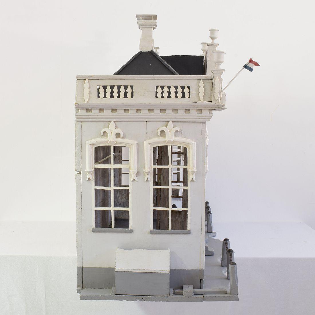 Dutch 19th Century Folk Art Architectural Miniature Mansion Pigeon / Birdcage In Good Condition For Sale In Buisson, FR