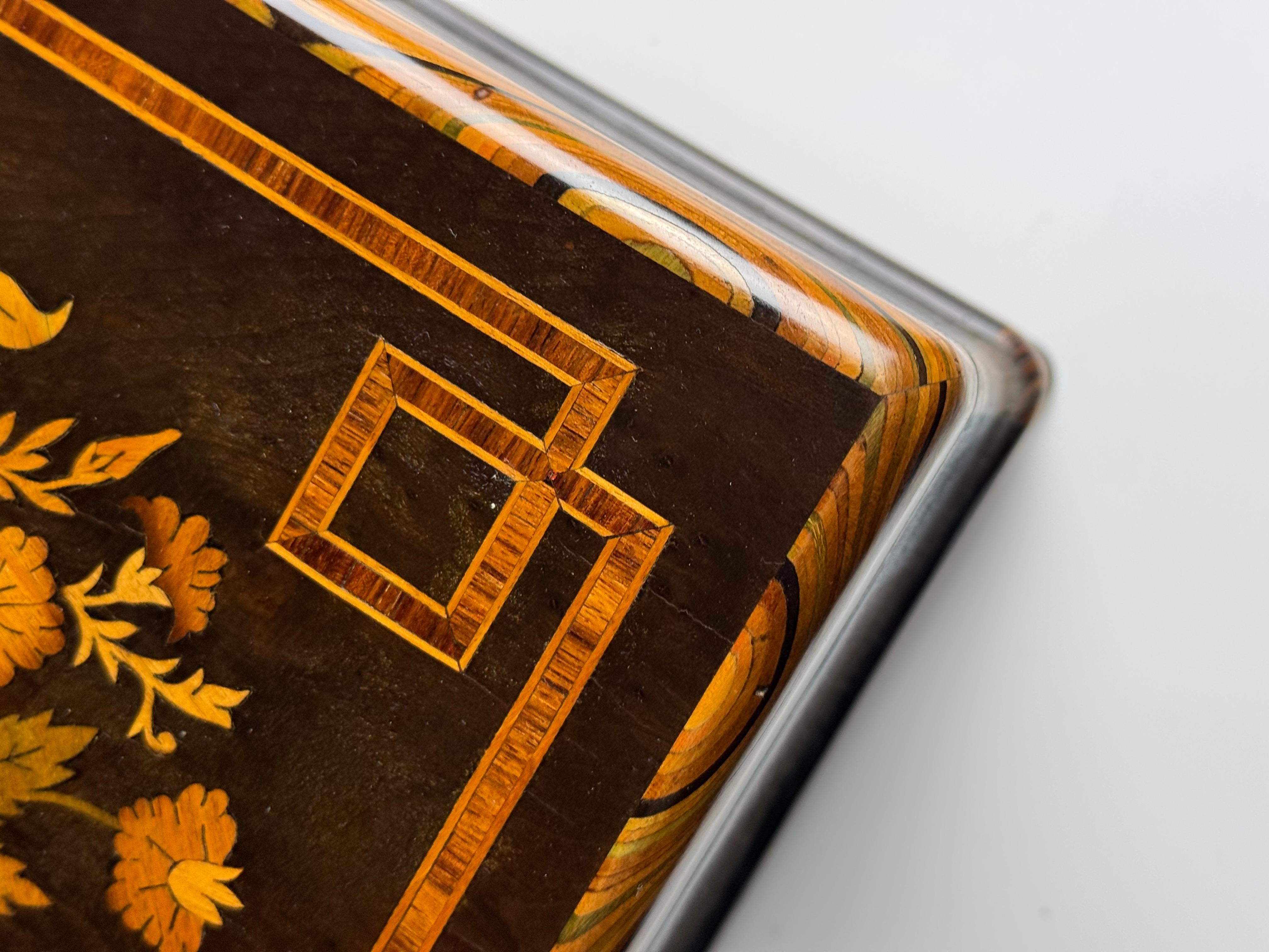 Boîte à bijoux hollandaise du 19e siècle en vente 10