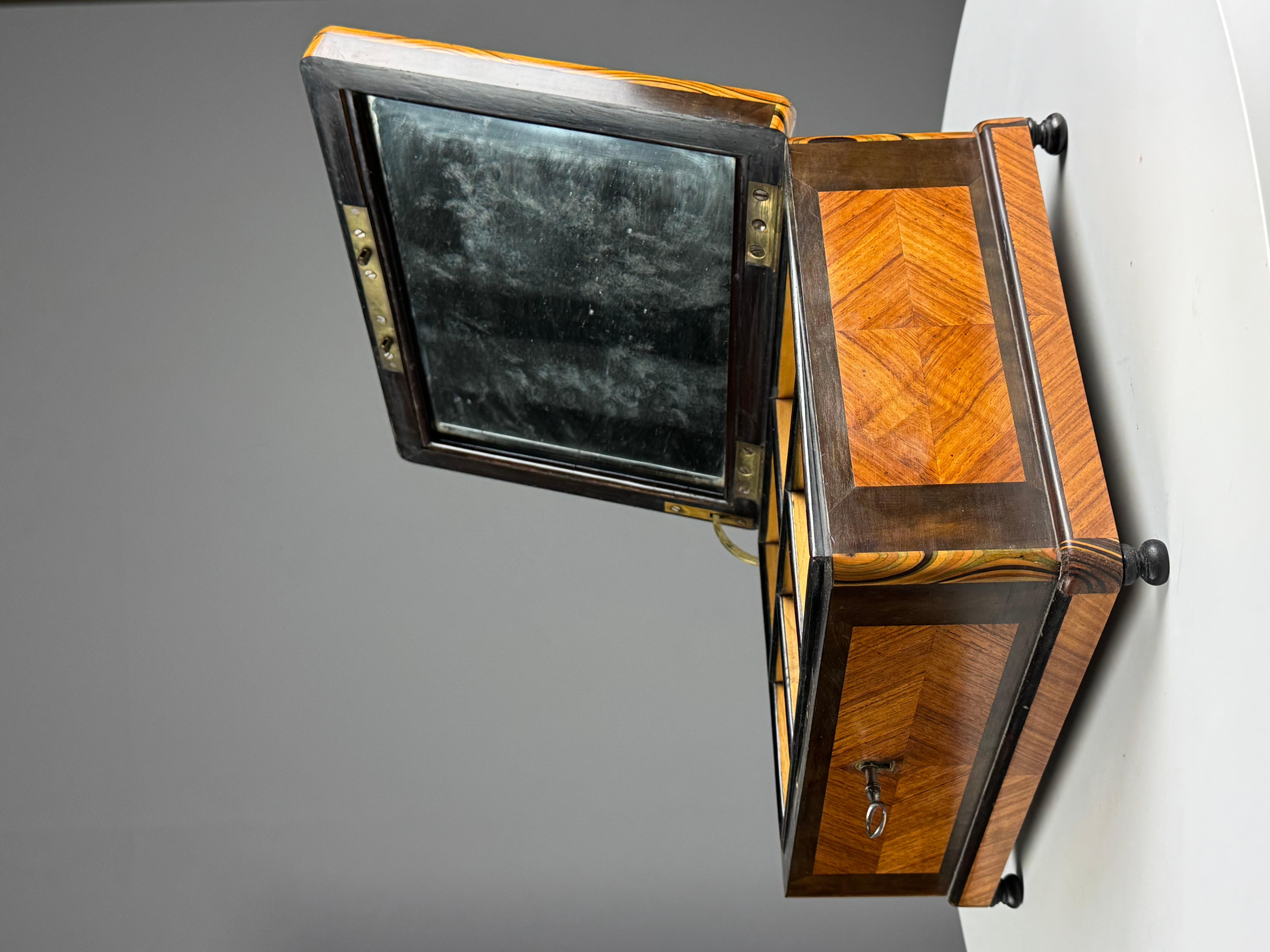 Autre Boîte à bijoux hollandaise du 19e siècle en vente