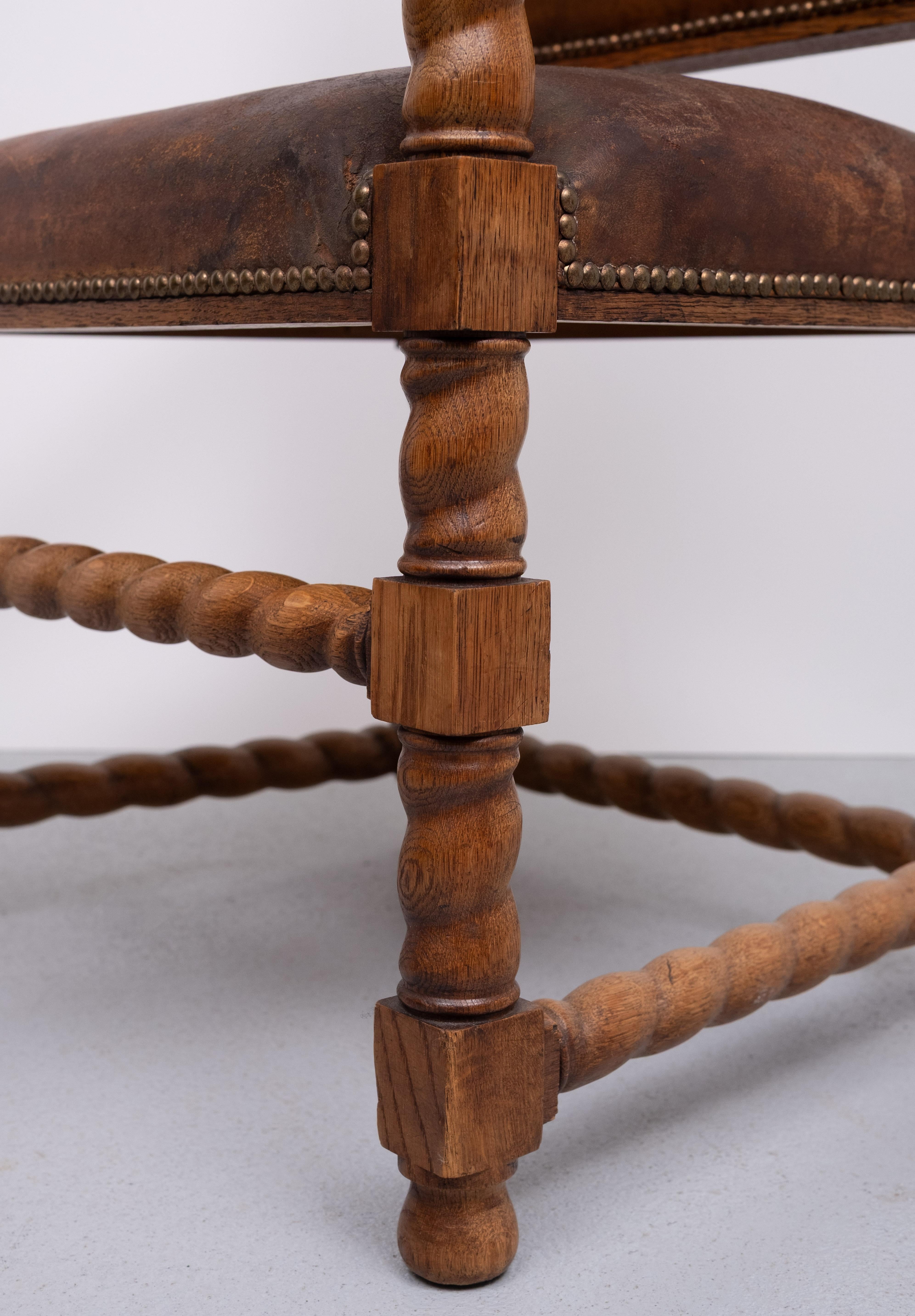 Fin du XIXe siècle Chaise à accoudoirs ouverte en chêne baroque hollandais du 19e siècle en vente