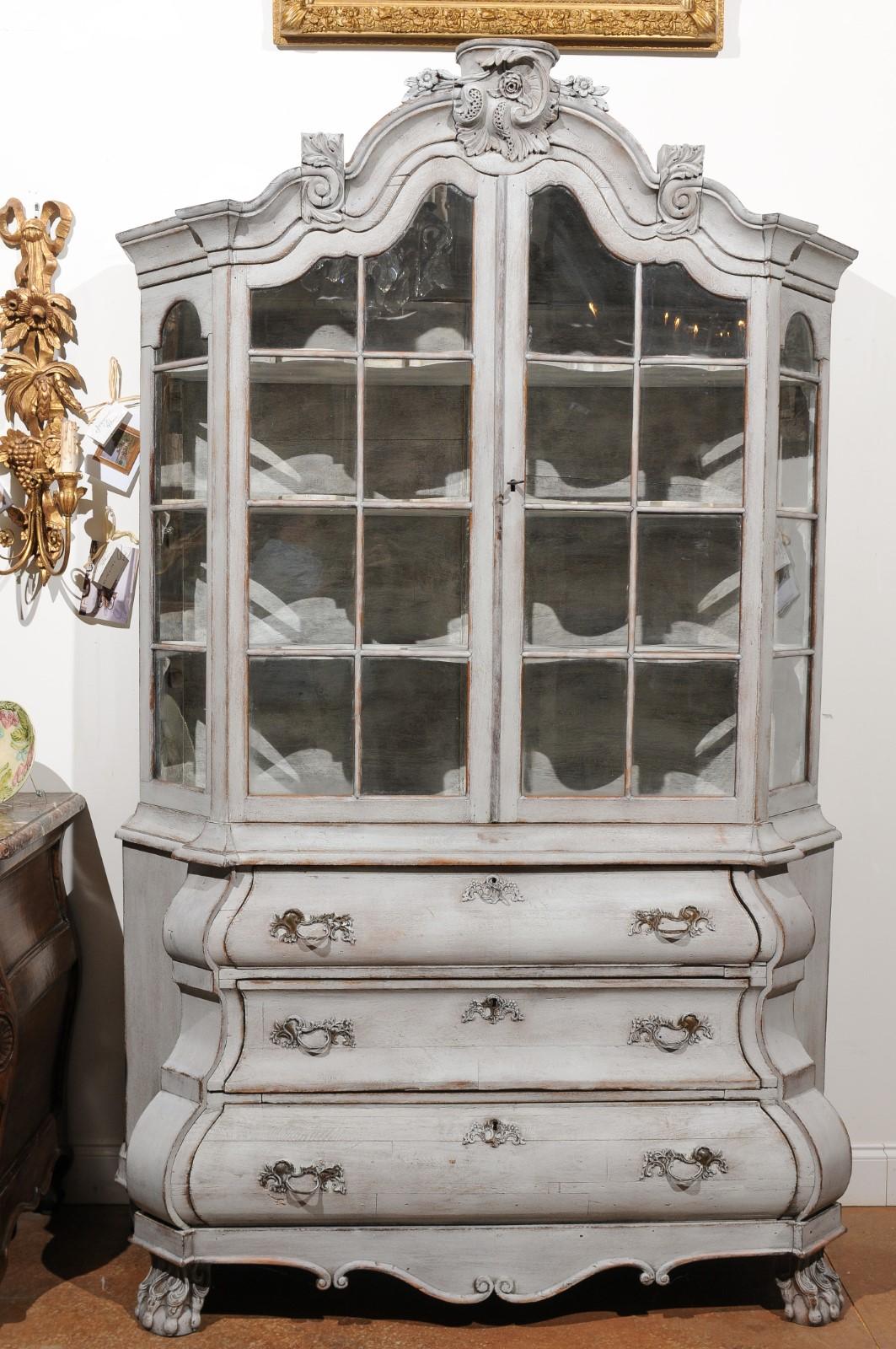 Dutch 19th Century Rococo Style Painted Vitrine with Glass Doors and Bombé Chest 3