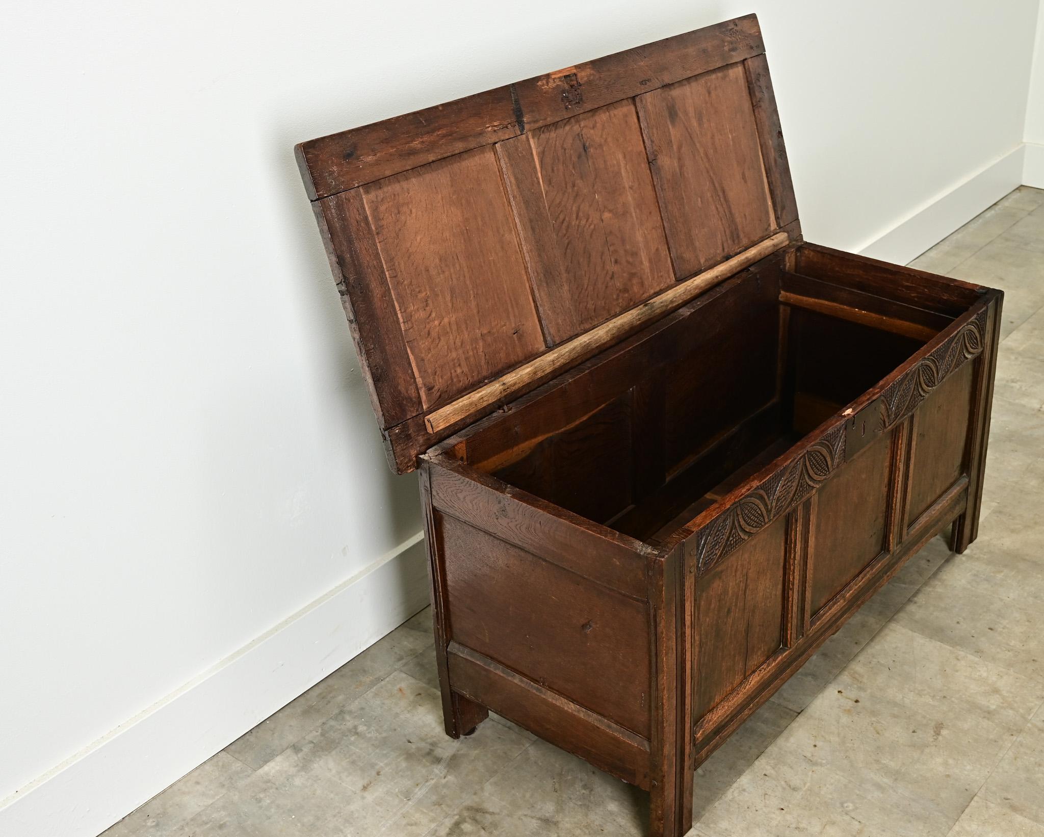 Dutch 19th Century Solid Carved Oak Coffer In Good Condition For Sale In Baton Rouge, LA