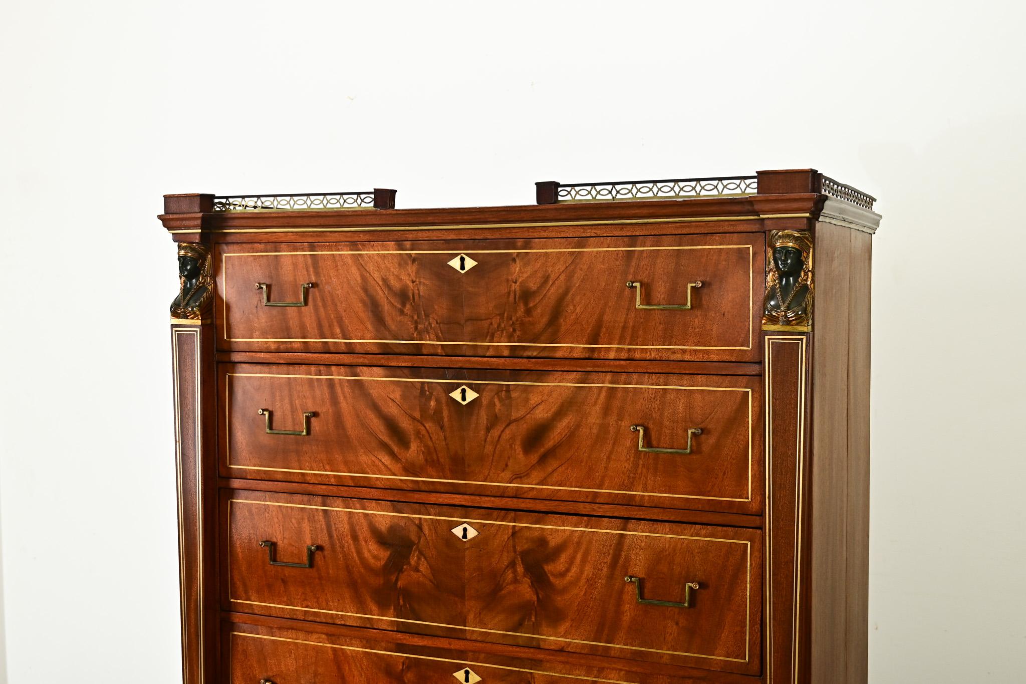 Olandese Tallboy in stile impero in mogano del XX secolo olandese in vendita