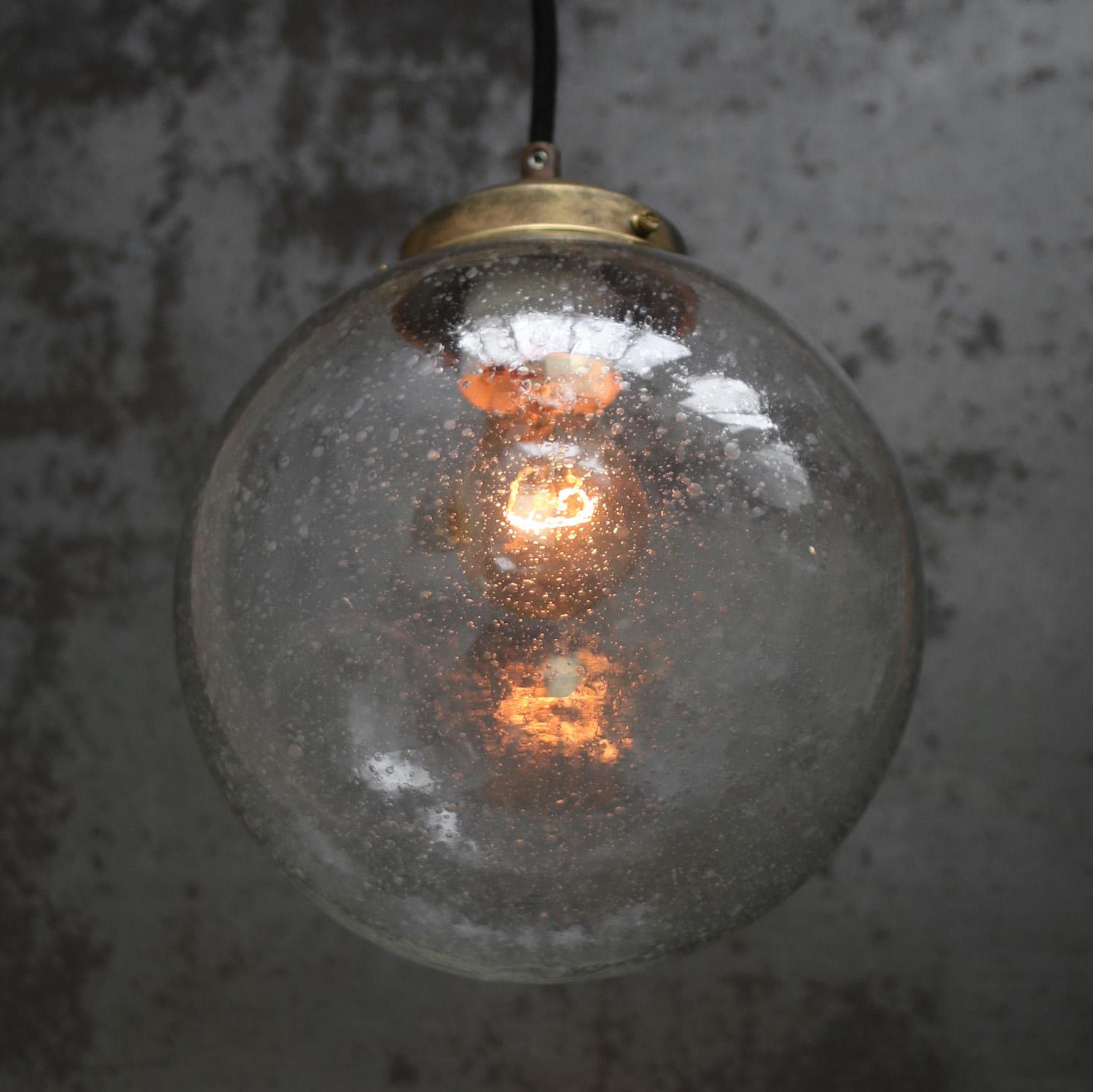 Dutch Air Bubble Glass Globe Brass Top Pendant Lights In Good Condition For Sale In Amsterdam, NL