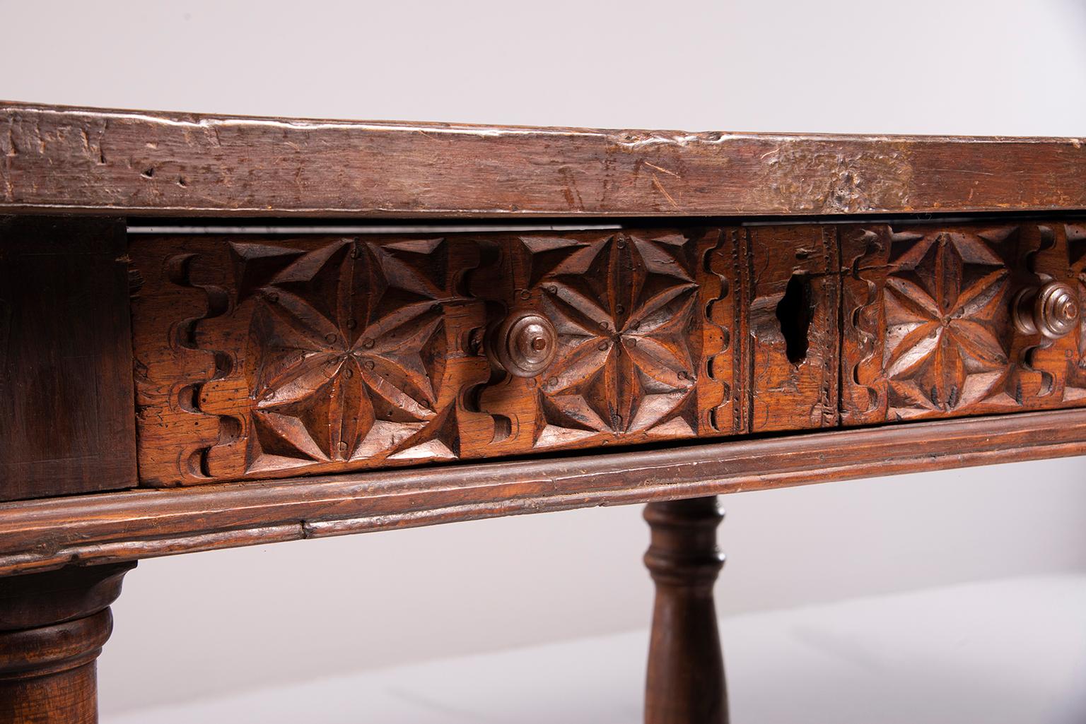  Portuguese All Original 18th Century Carved Walnut Table 7