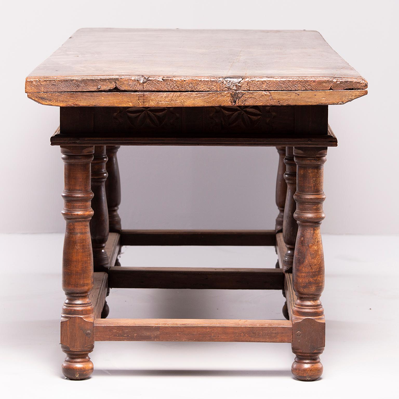  Portuguese All Original 18th Century Carved Walnut Table 9