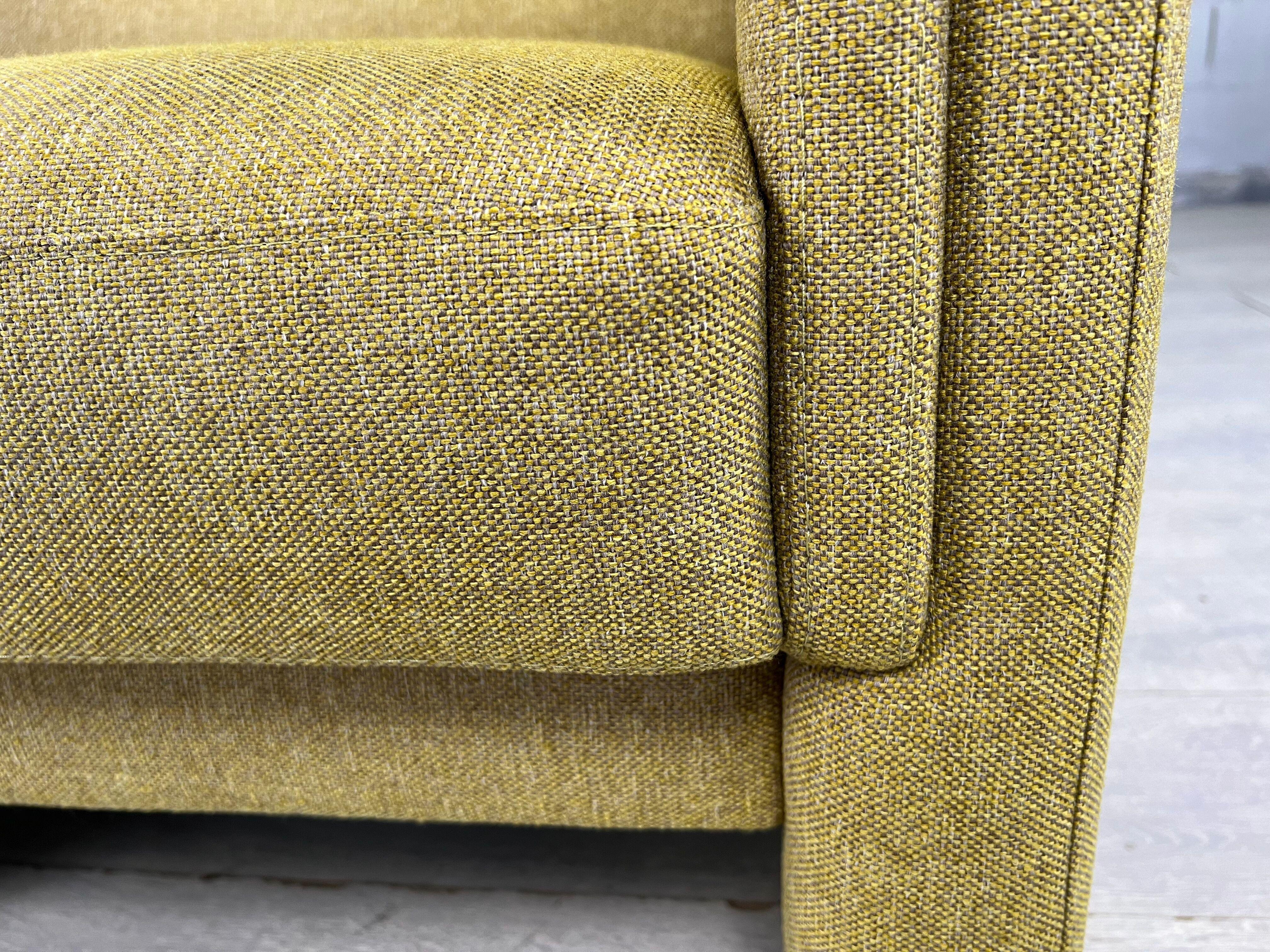 Dutch Armchairs by Montel – A Pair en vente 3
