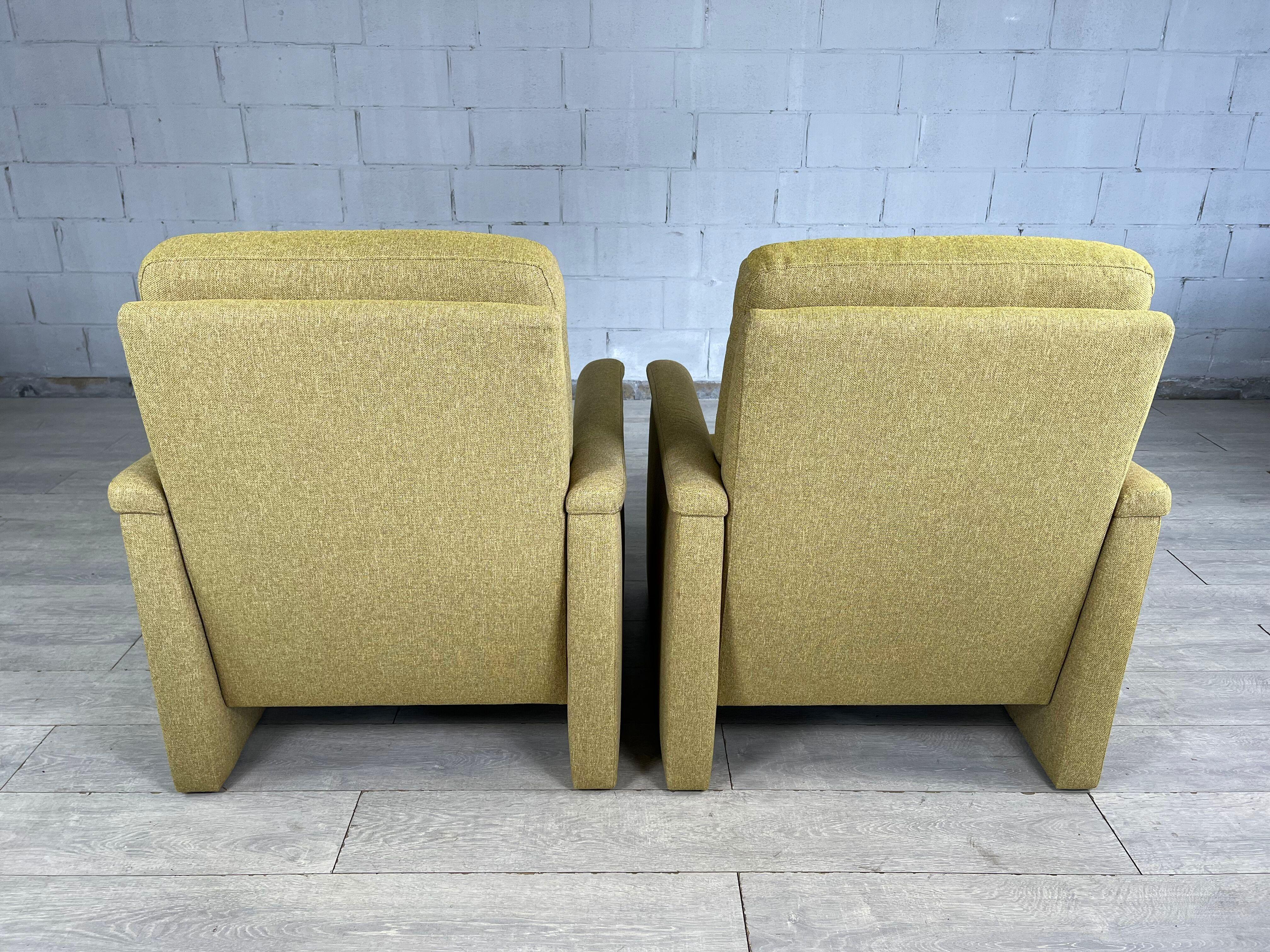 Néerlandais Dutch Armchairs by Montel – A Pair en vente