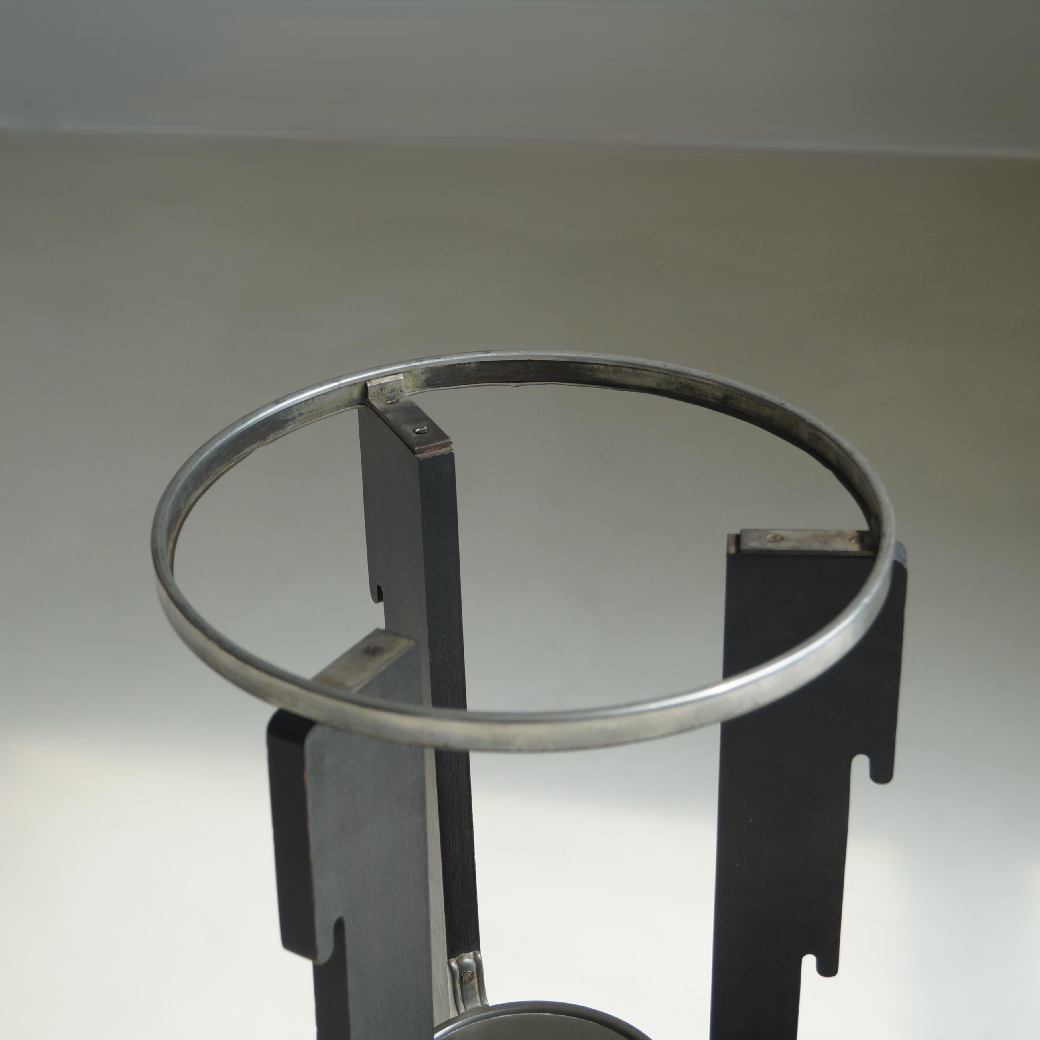 Table d'appoint Art déco hollandaise de l'école d'Amsterdam avec plateau en étain, années 1920 en vente 9