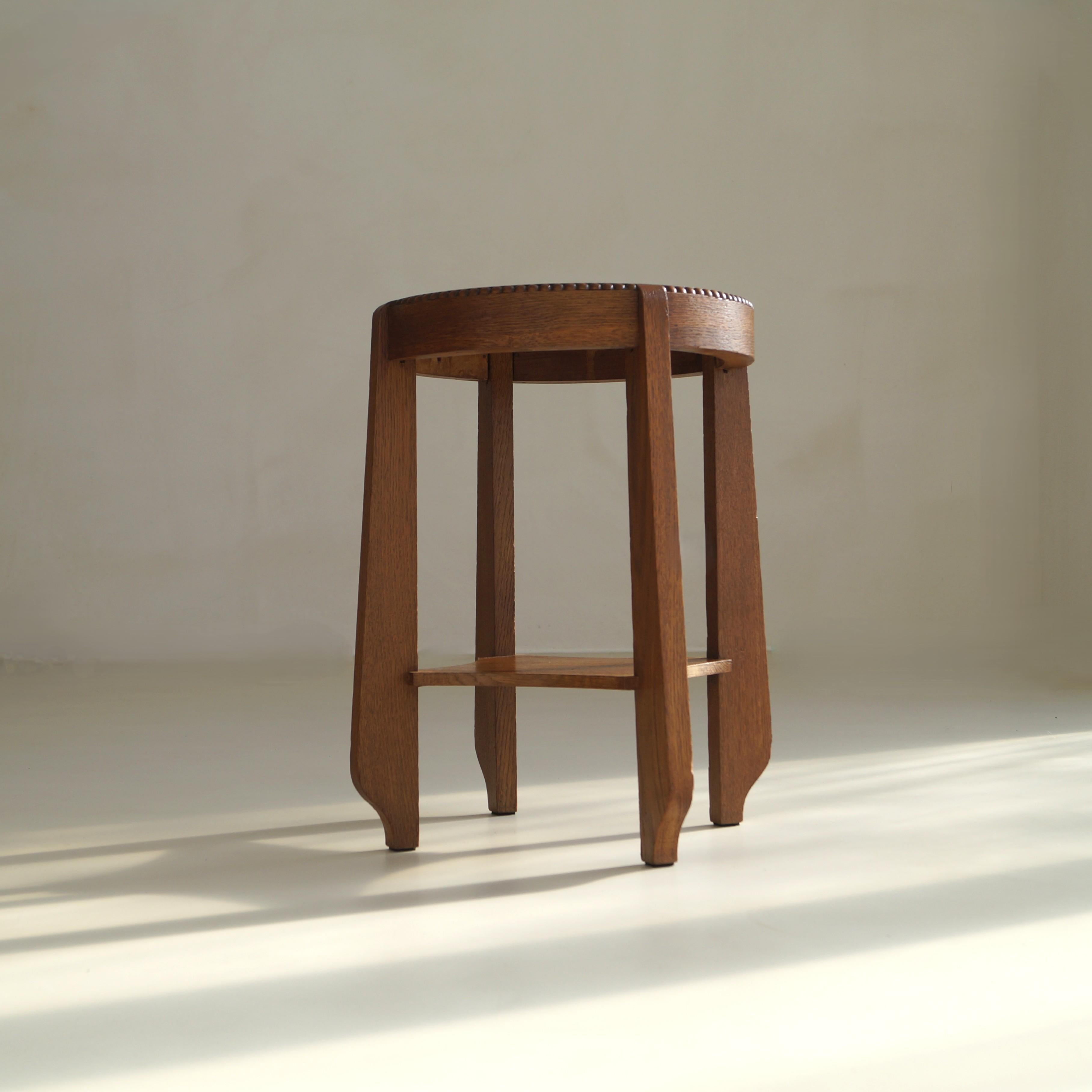 Dutch Art Deco Amsterdam School/Arts & Crafts occasional table, 1920s In Good Condition For Sale In EVERDINGEN, NL
