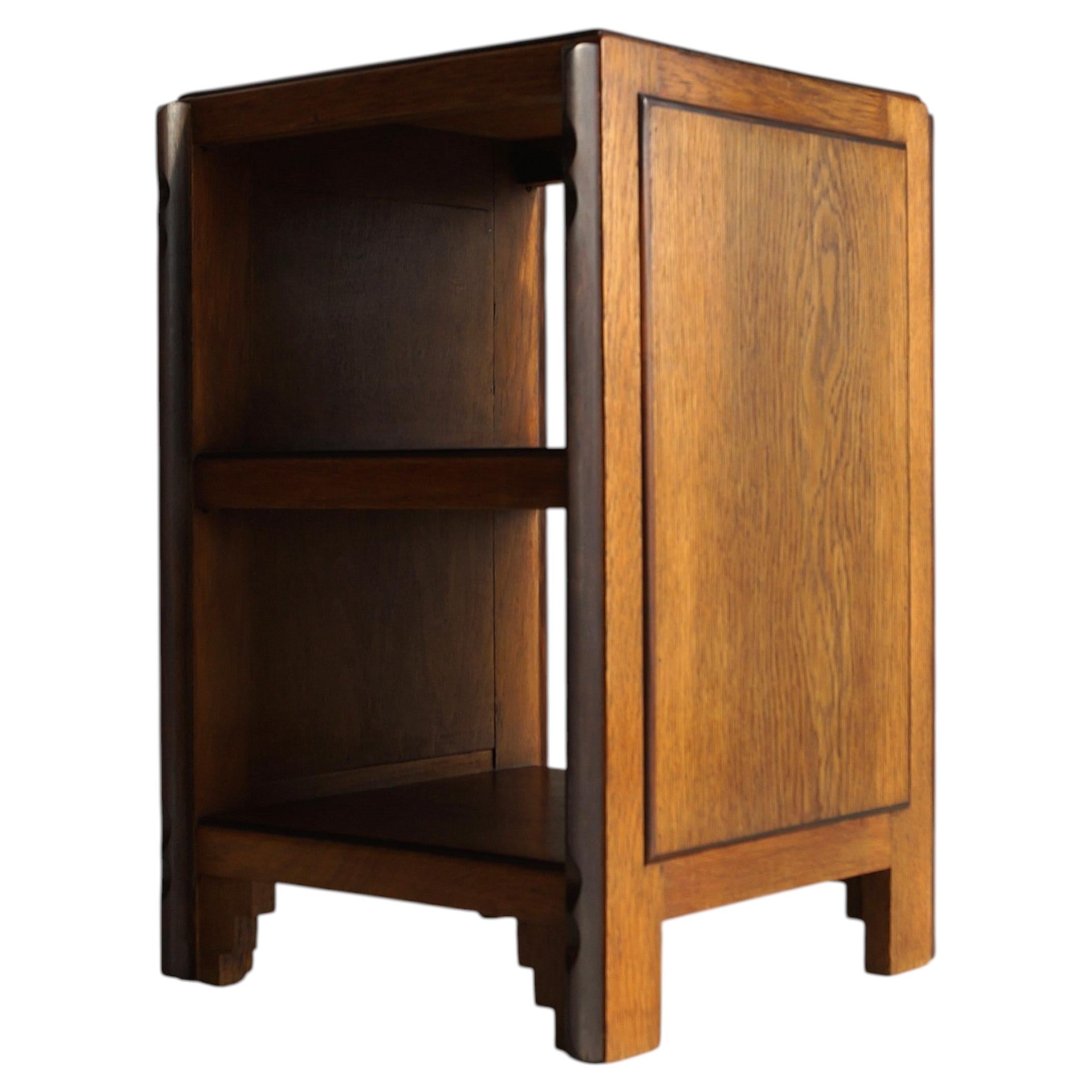 What are the five main table settings?