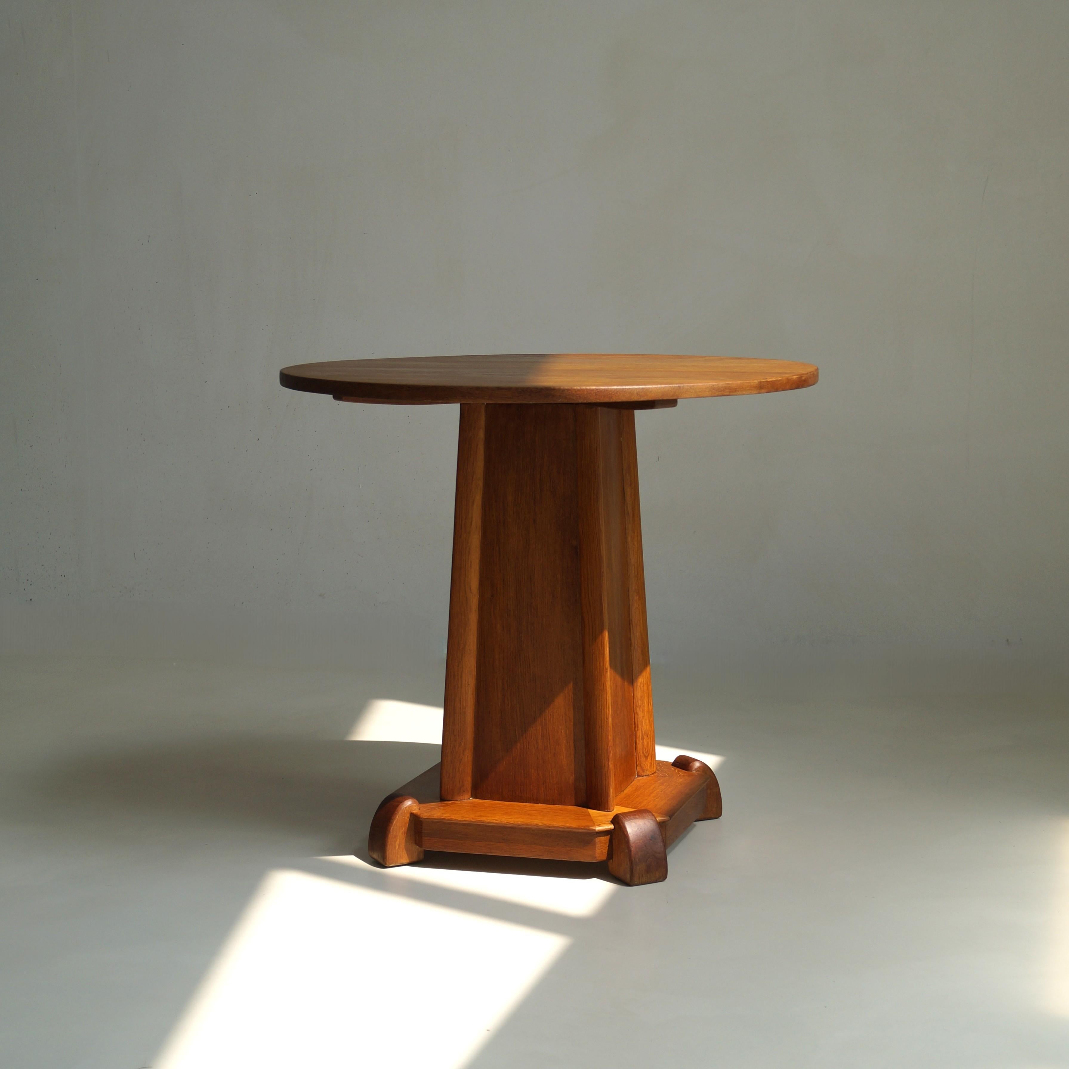 A center table or coffee table,  Amsterdamse School, 1920s - 1930s. The design is similar to pieces by Paul Bromberg, a famous interior designer from the Dutch Art Deco period who lived from 1893 - 1949. The table is very well made and in good