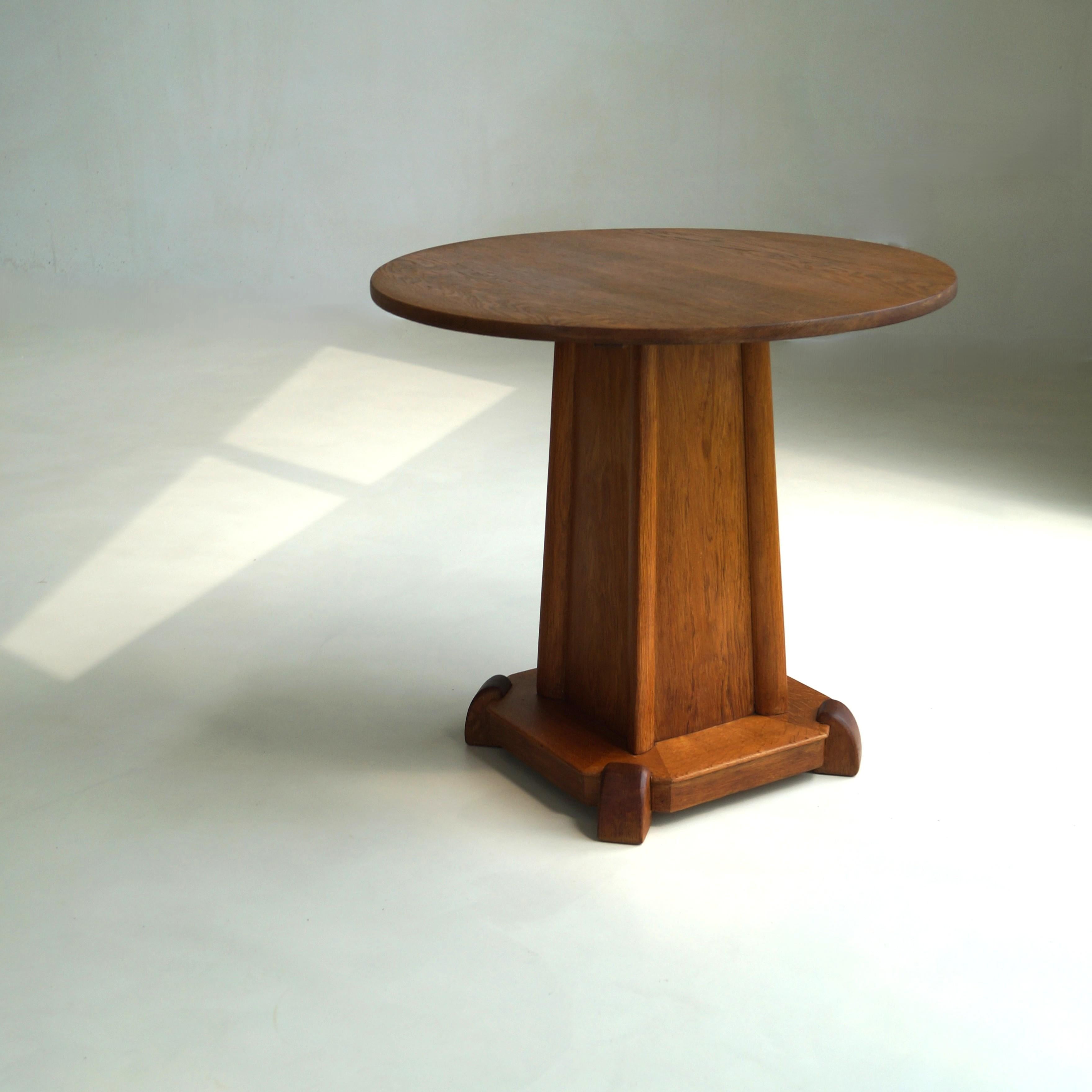 Dutch Art Deco Amsterdam School center table or coffee table, 1920s Roble en venta