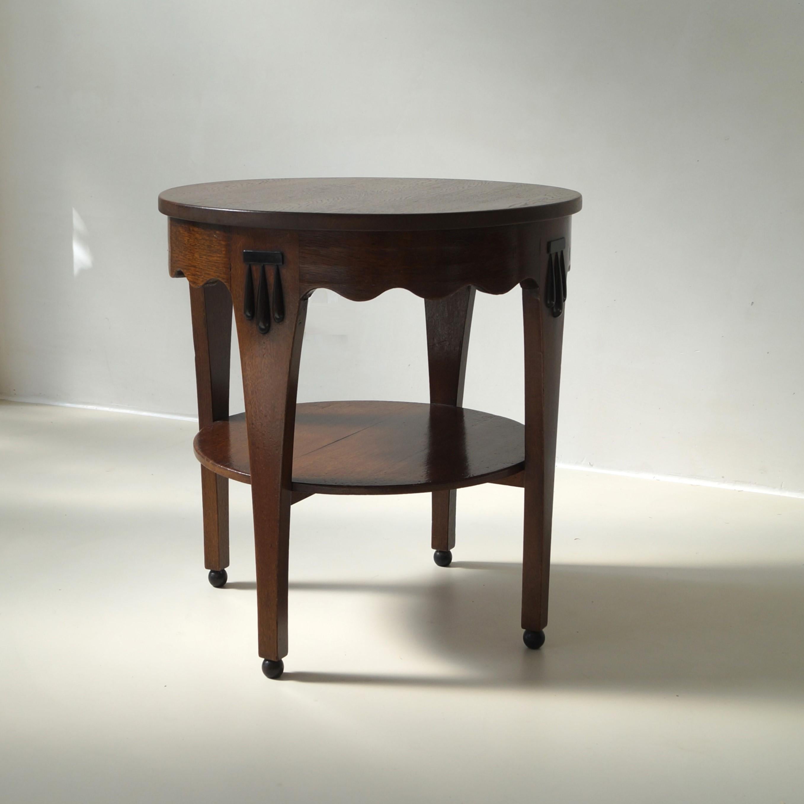 Macassar Dutch Art Deco Amsterdam School coffee or side table in oak and macassar, 1920s