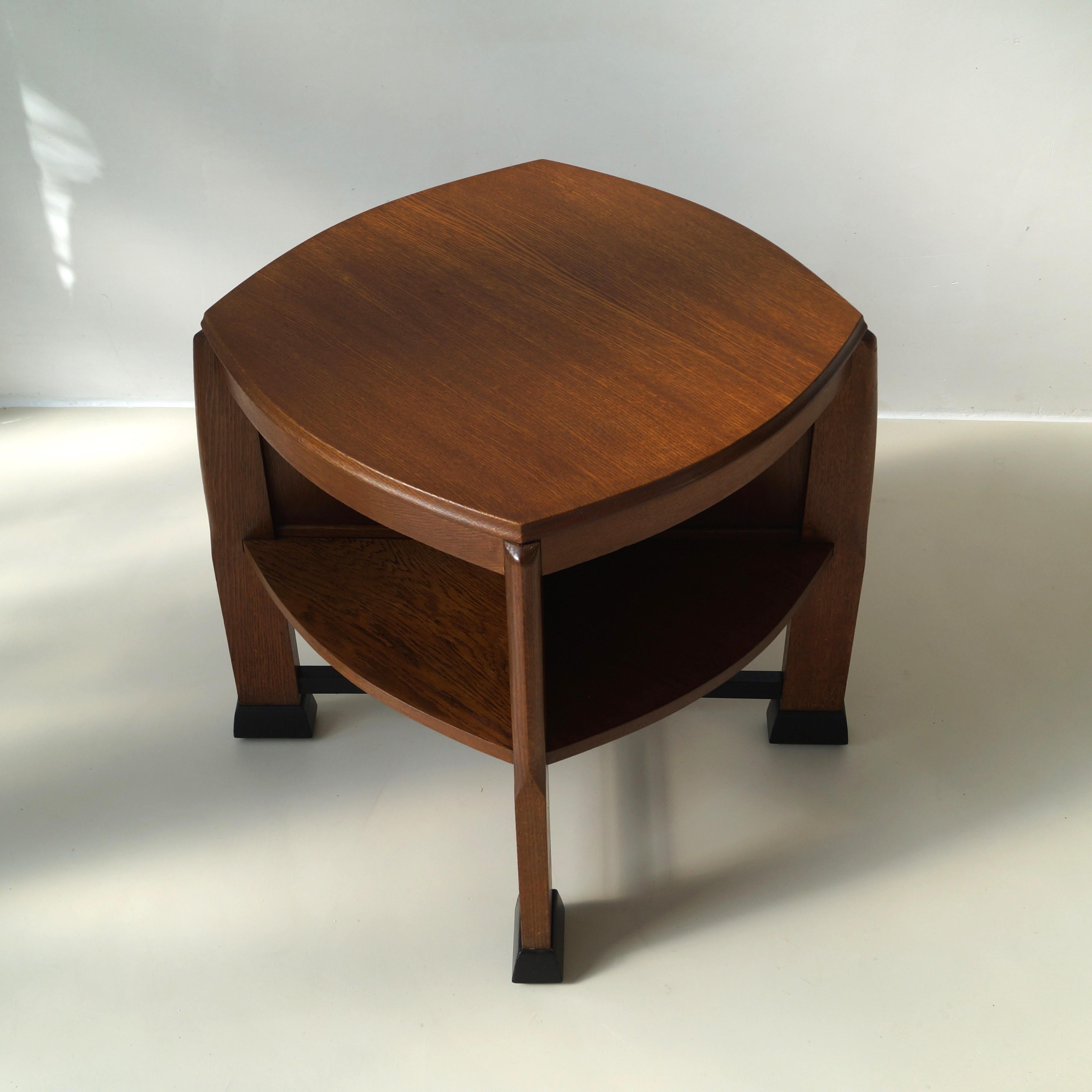 Holländischer Art Deco Couchtisch der Amsterdamer Schule aus massiver Eiche, 1920er Jahre im Angebot 9
