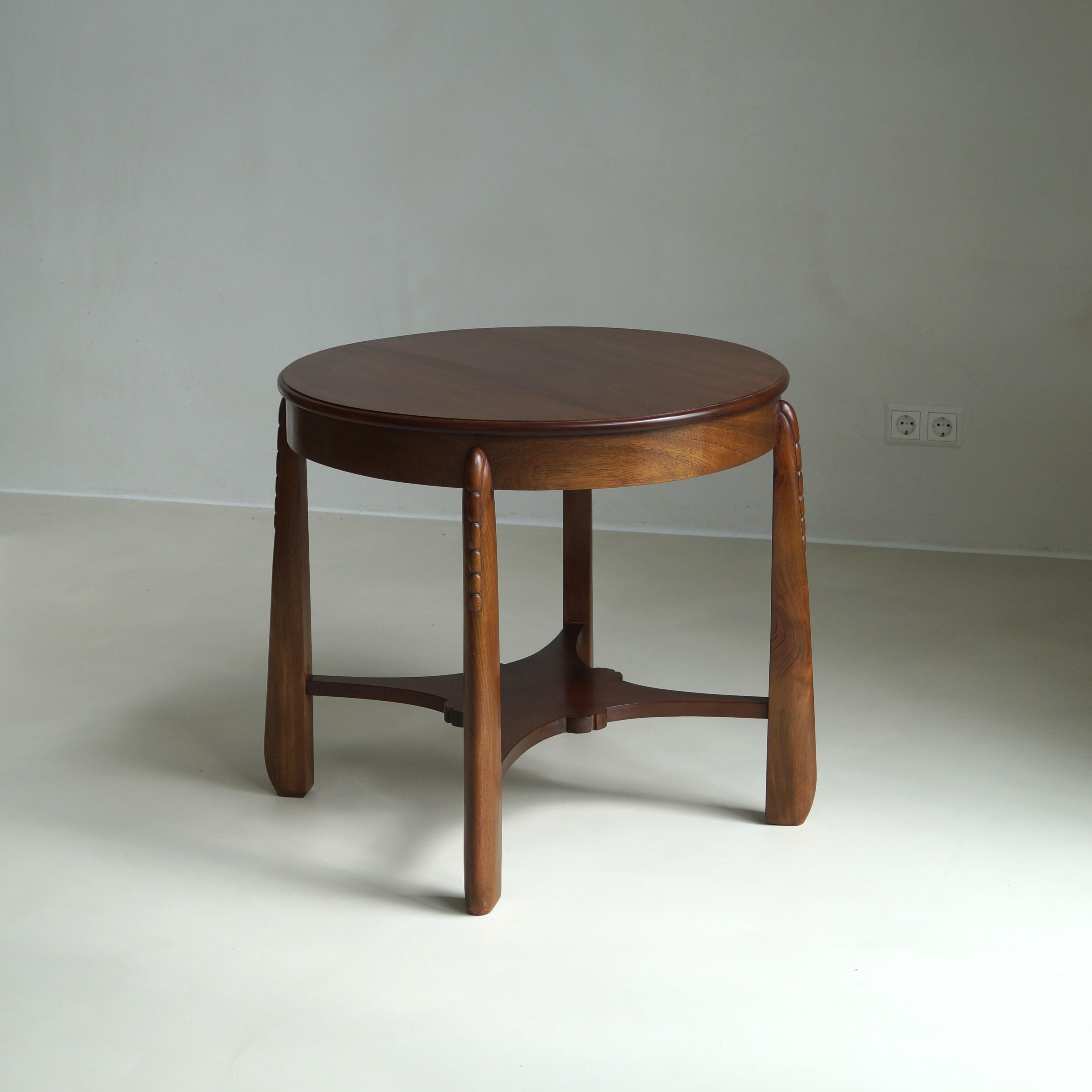 Table basse Art déco d'école d'Amsterdam au design sculptural, années 1920 5