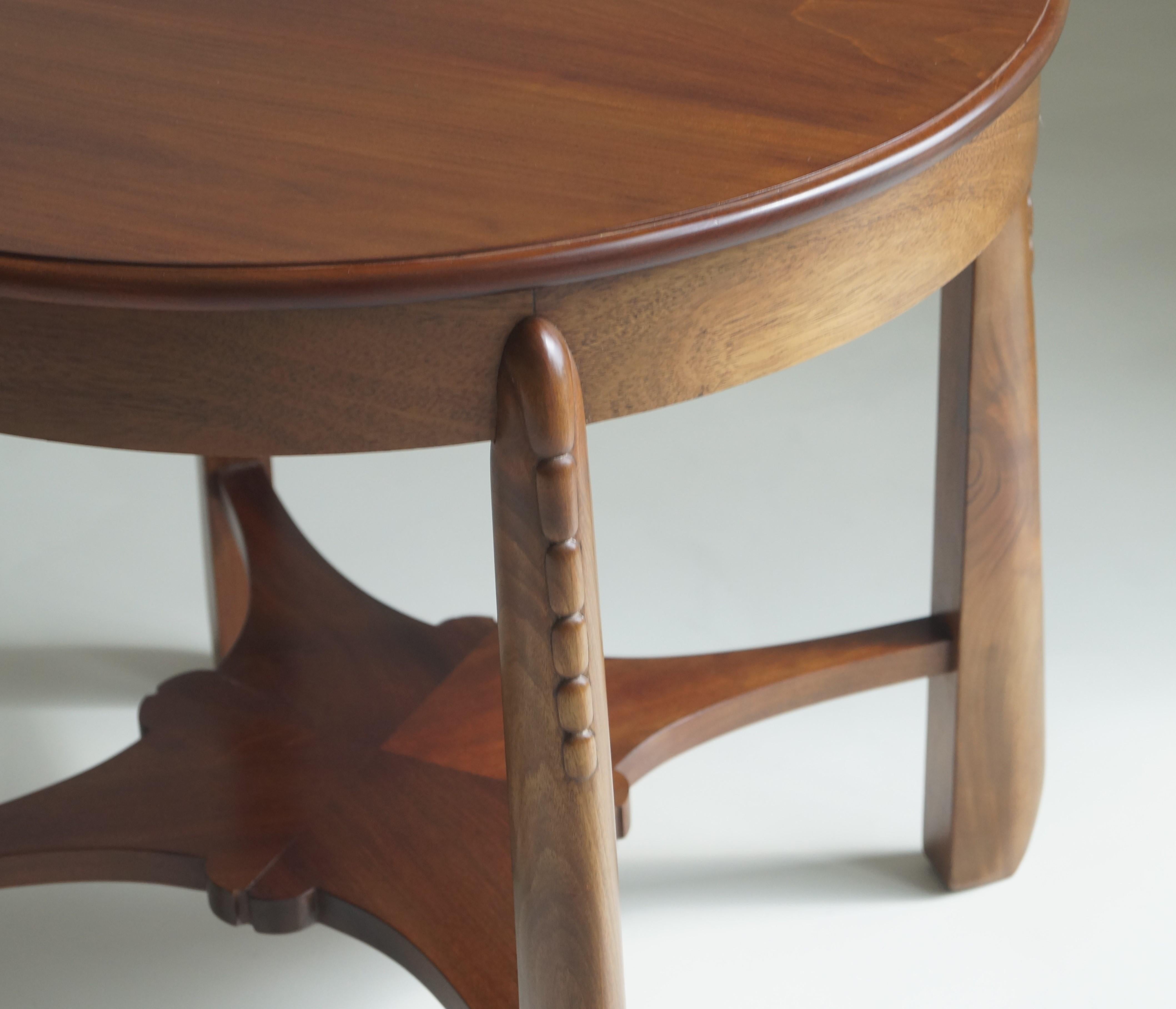 Table basse Art déco d'école d'Amsterdam au design sculptural, années 1920 6