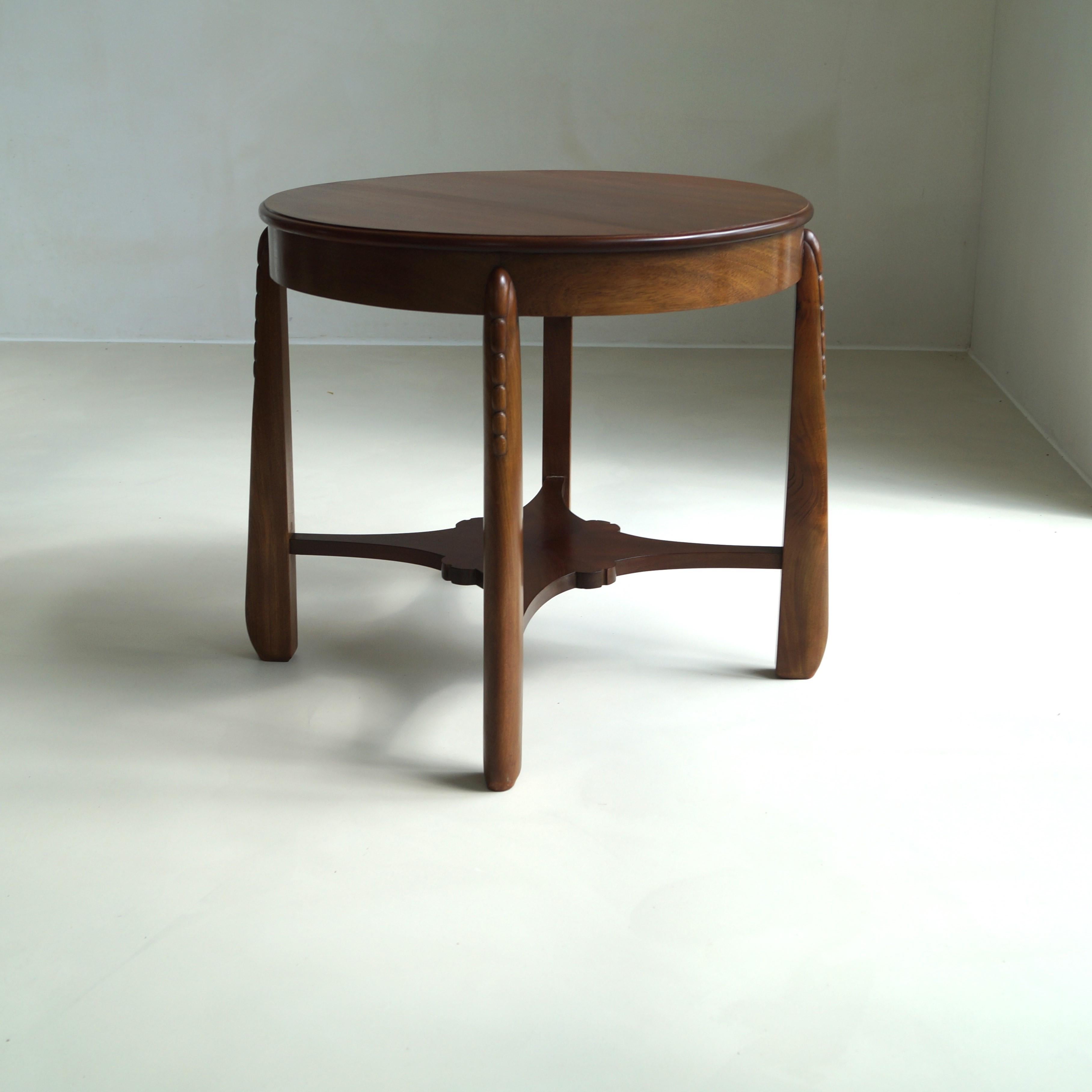 Table basse Art déco d'école d'Amsterdam au design sculptural, années 1920 2
