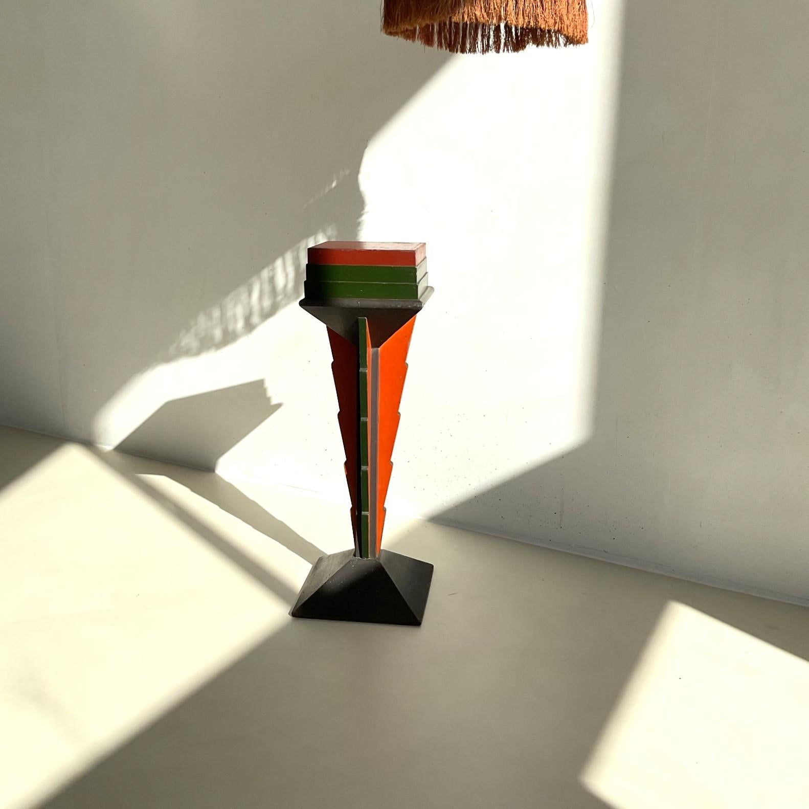 Pedestal de colores de la Escuela Holandesa Art Decó de Ámsterdam en su pintura original, años 20 Pino en venta