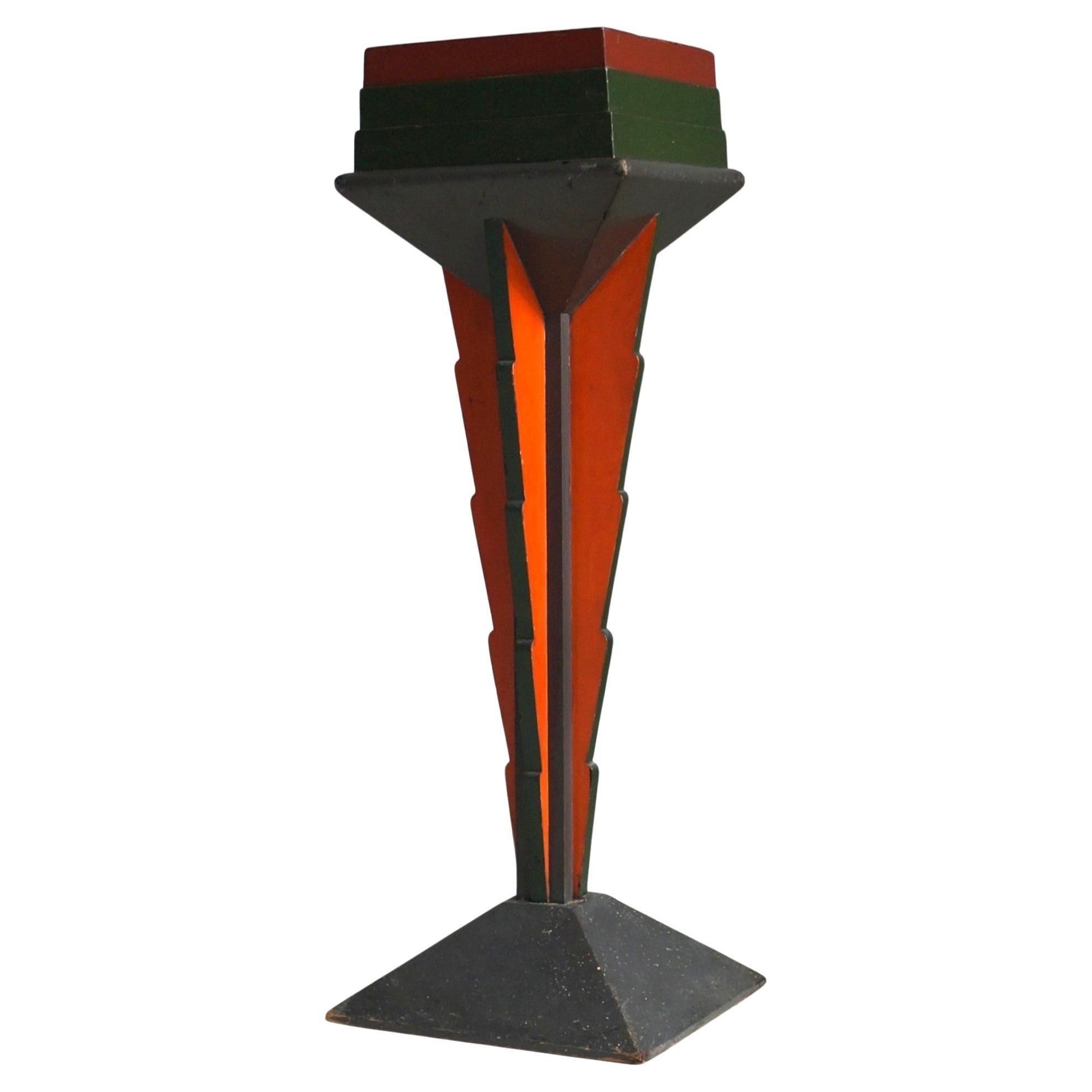 Pedestal de colores de la Escuela Holandesa Art Decó de Ámsterdam en su pintura original, años 20 en venta