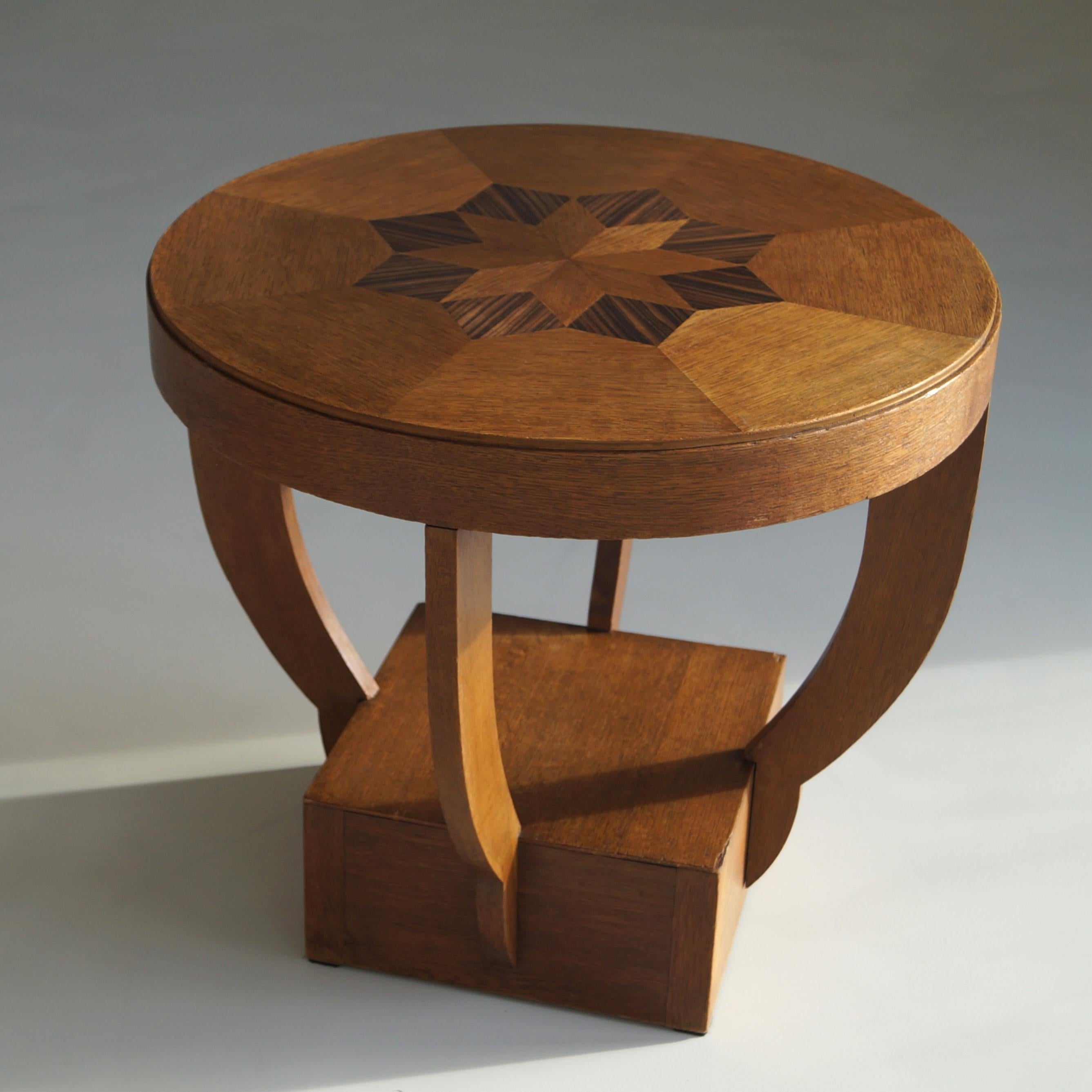 Mesa de centro Art Decó holandesa Escuela de Ámsterdam/Artes y Oficios holandeses modesta, años 20 Hecho a mano en venta