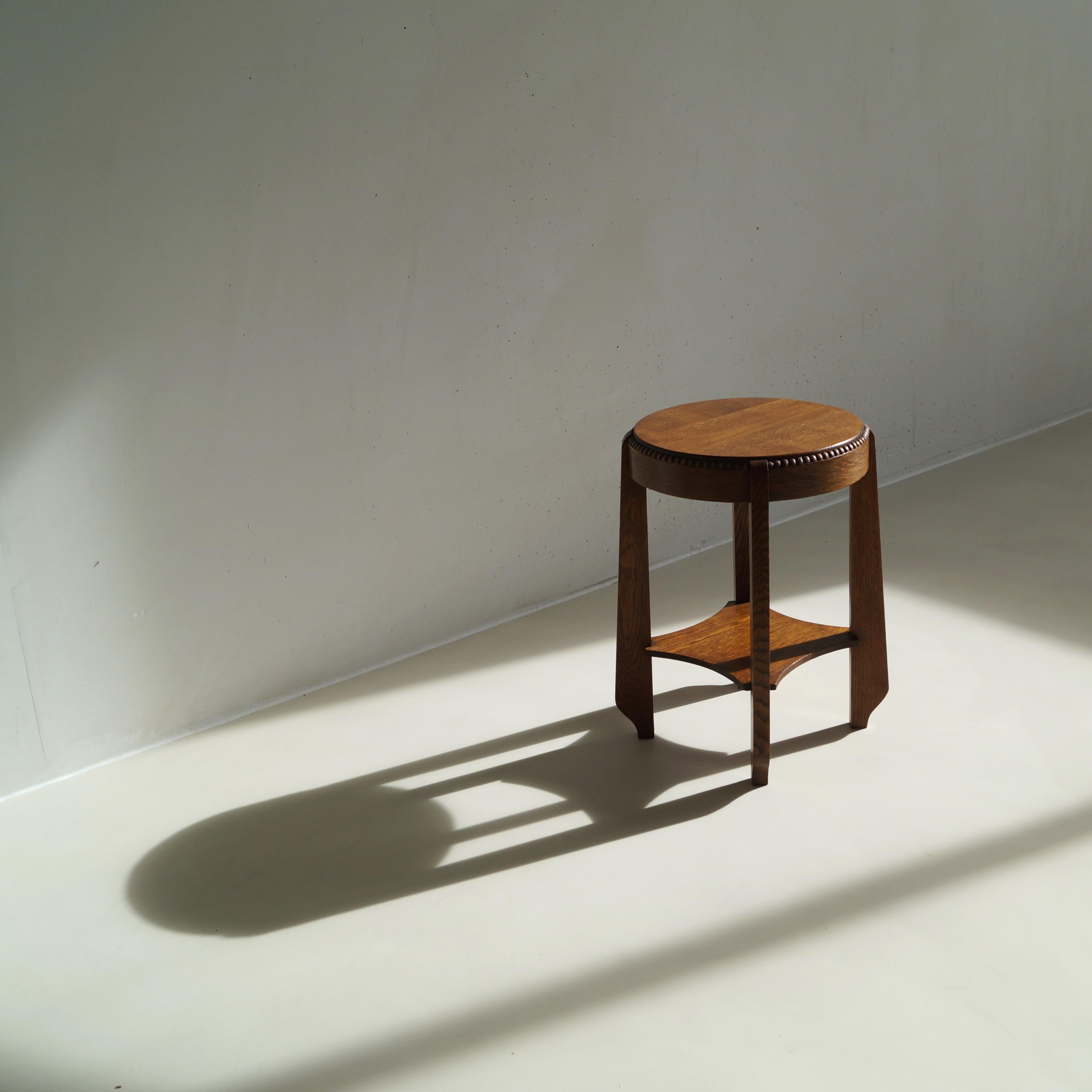 Oak Dutch Art Deco Amsterdam School/Dutch Arts & Crafts occasional table, 1920s
