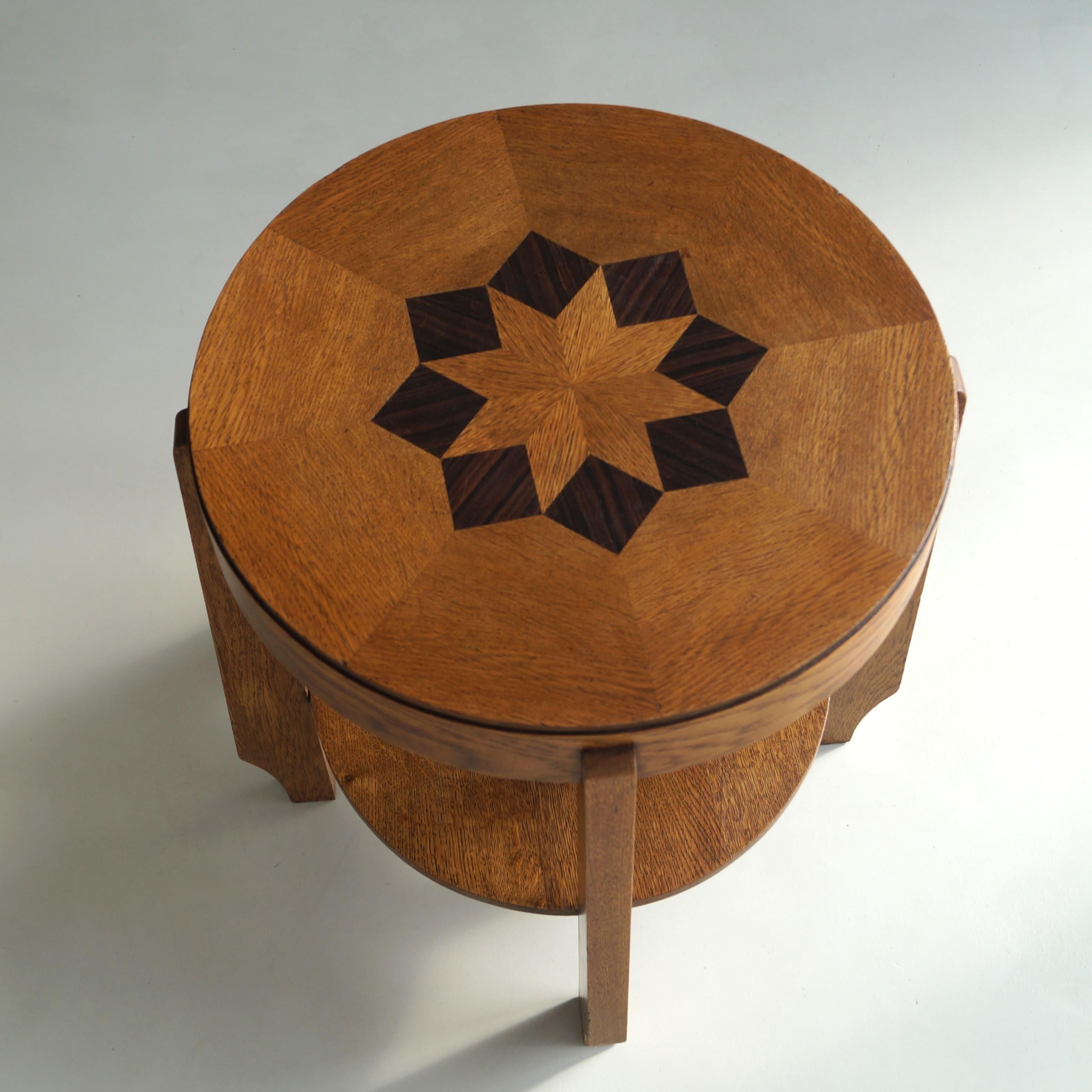 Inizio XX secolo Tavolo occasionale olandese in stile Art Déco della Scuola di Amsterdam,  1920s in vendita