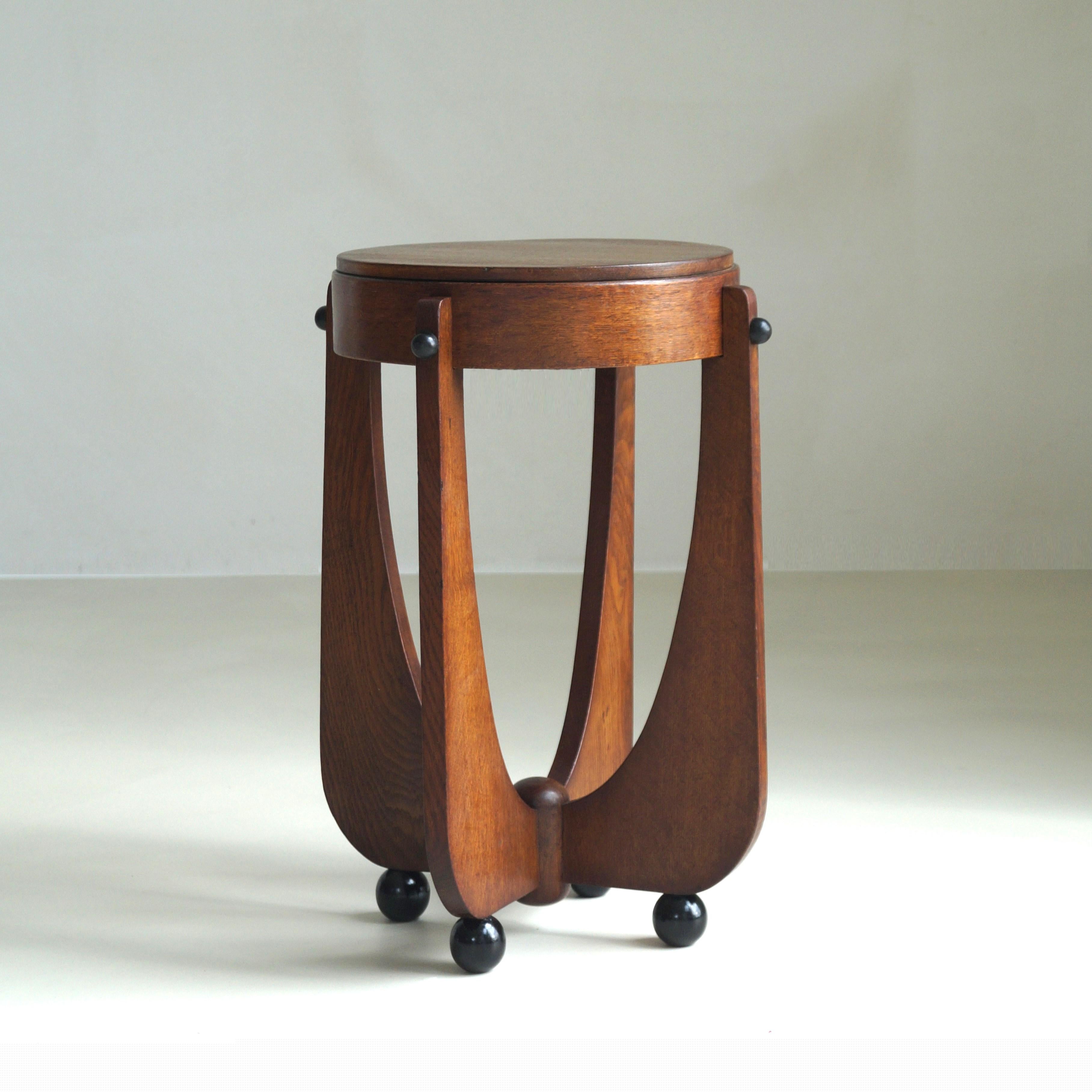 Dutch Art Deco Amsterdam School occasional table, 1920s 2