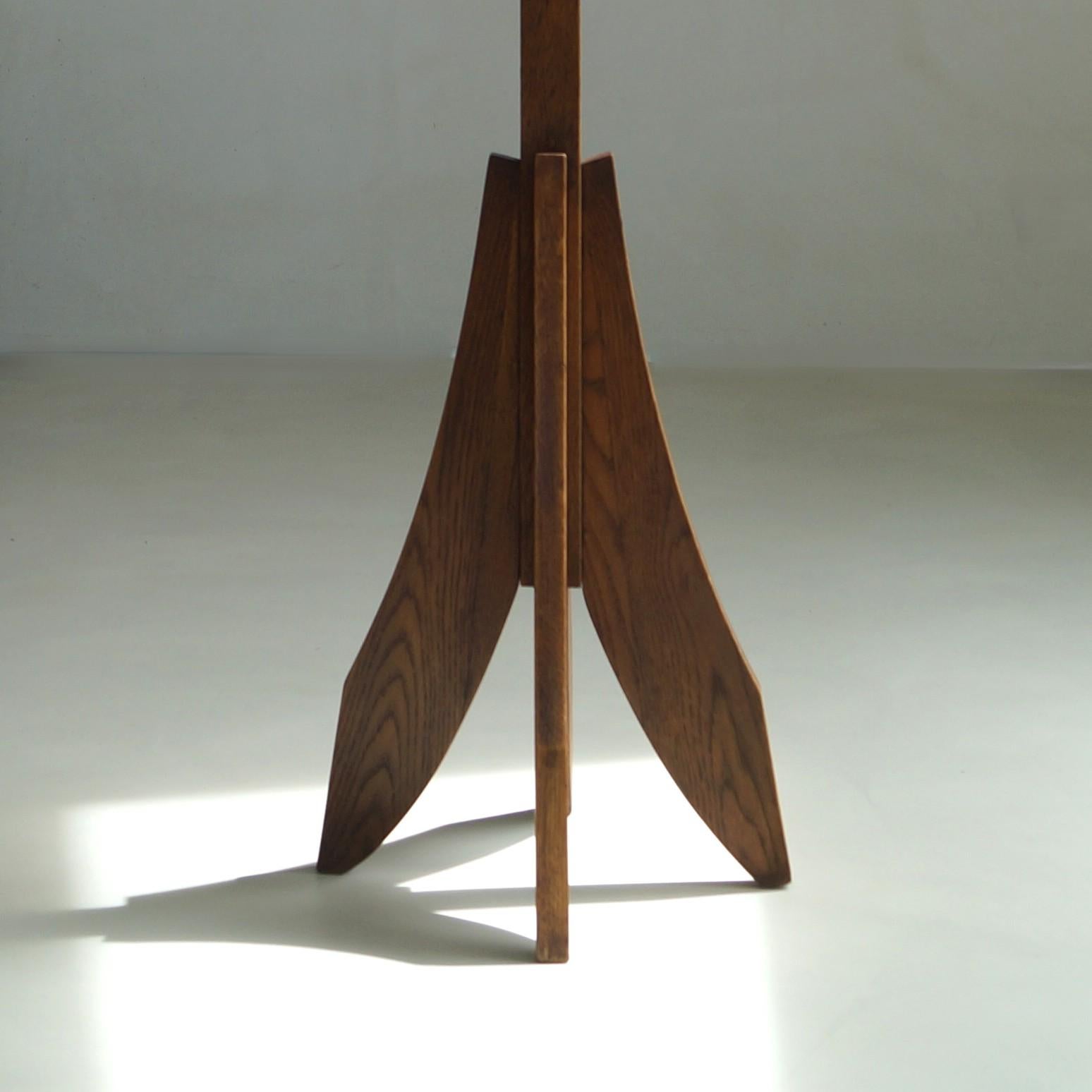 Dutch Art Deco Amsterdam School pedestal in oak, 1920s in vendita 5